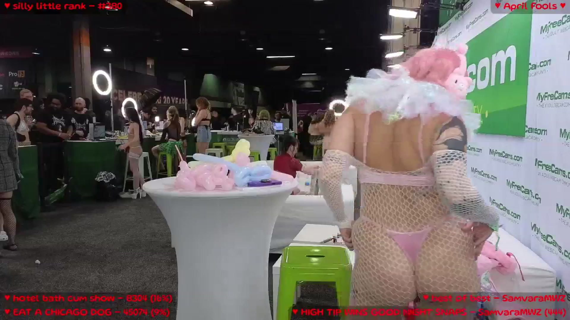 Gallery image thumbnail from MollyMeowz's myfreecams stream on, 04/13/2025, 02:25 image 14 of 20