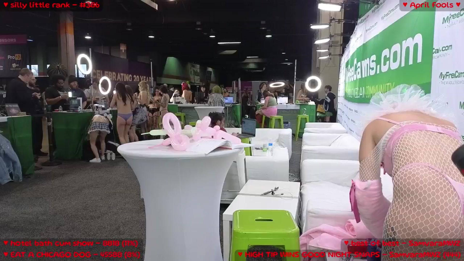 Gallery image thumbnail from MollyMeowz's myfreecams stream on, 04/13/2025, 02:25 image 4 of 20