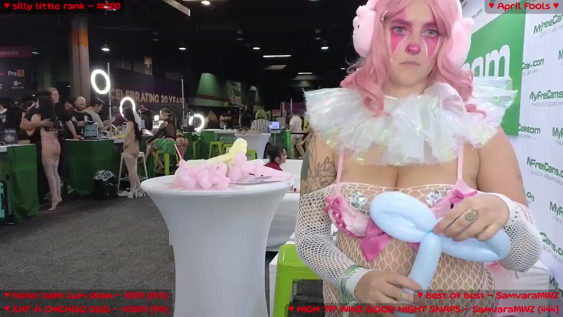 Gallery image thumbnail from MollyMeowz's myfreecams stream on, 04/13/2025, 02:25 image 13 of 20