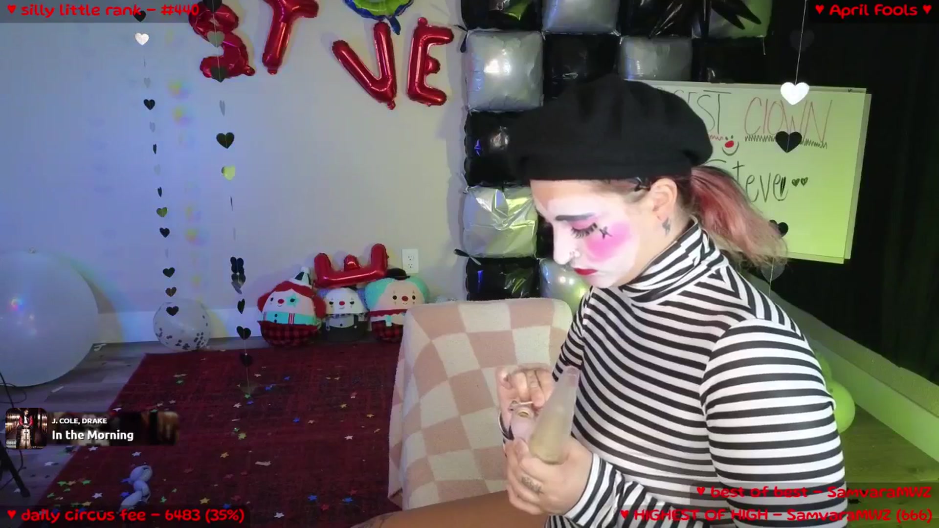Gallery image thumbnail from MollyMeowz's myfreecams stream on, 04/19/2025, 05:12 image 9 of 20
