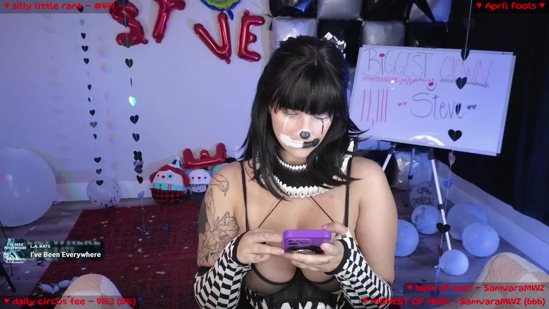 Gallery image thumbnail from MollyMeowz's myfreecams stream on, 04/20/2025, 24:02 image 16 of 20