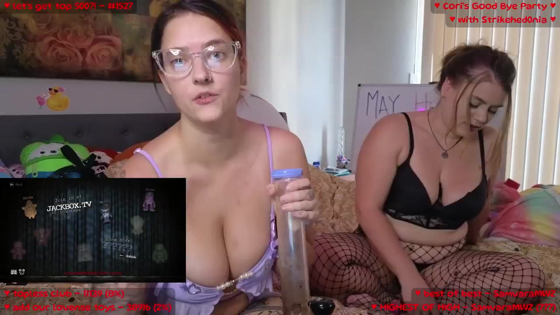 Gallery image thumbnail from MollyMeowz's myfreecams stream on, 05/10/2025, 01:49 image 2 of 20