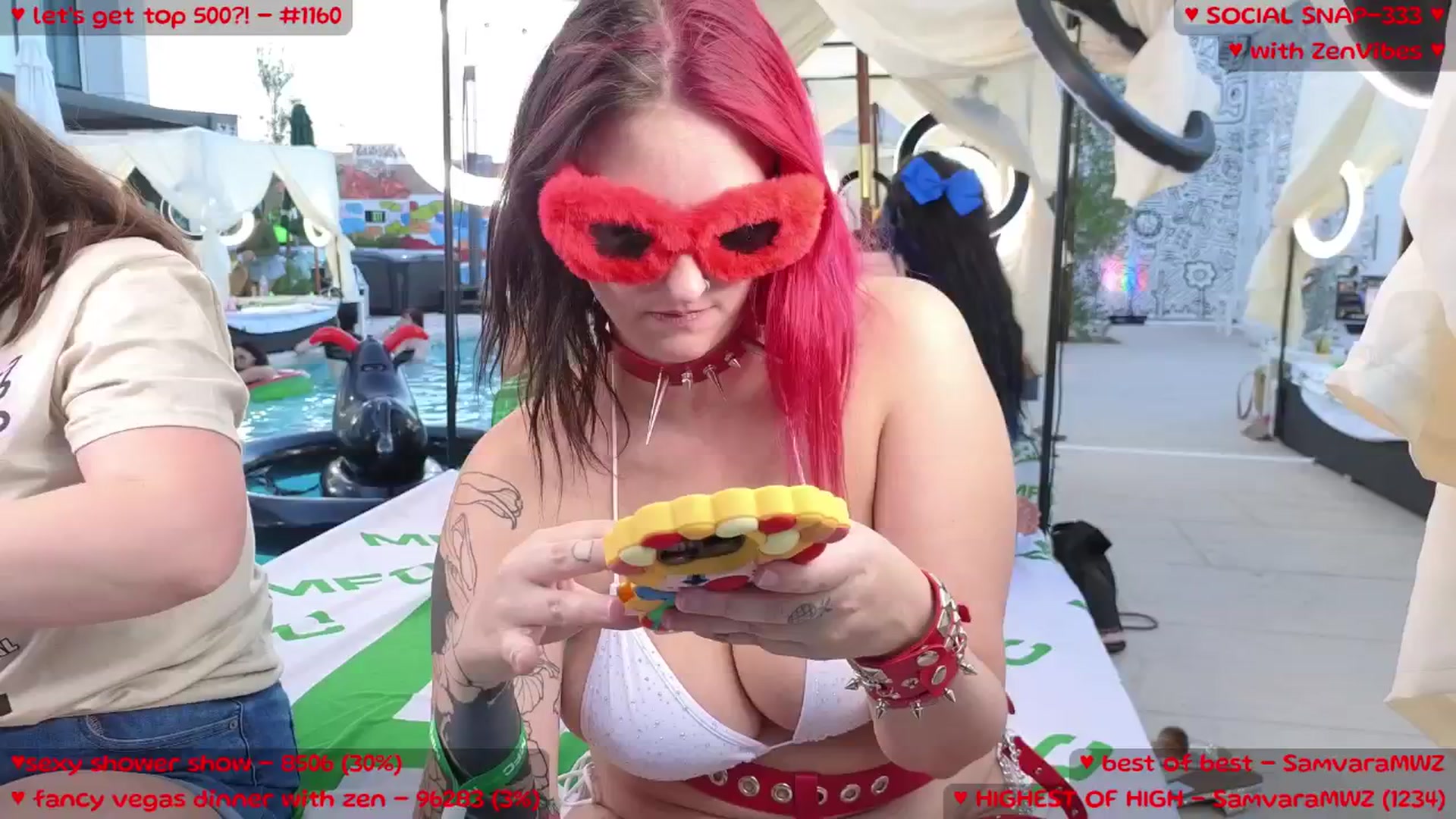 Gallery image thumbnail from MollyMeowz's myfreecams stream on, 05/20/2025, 06:43 image 4 of 20