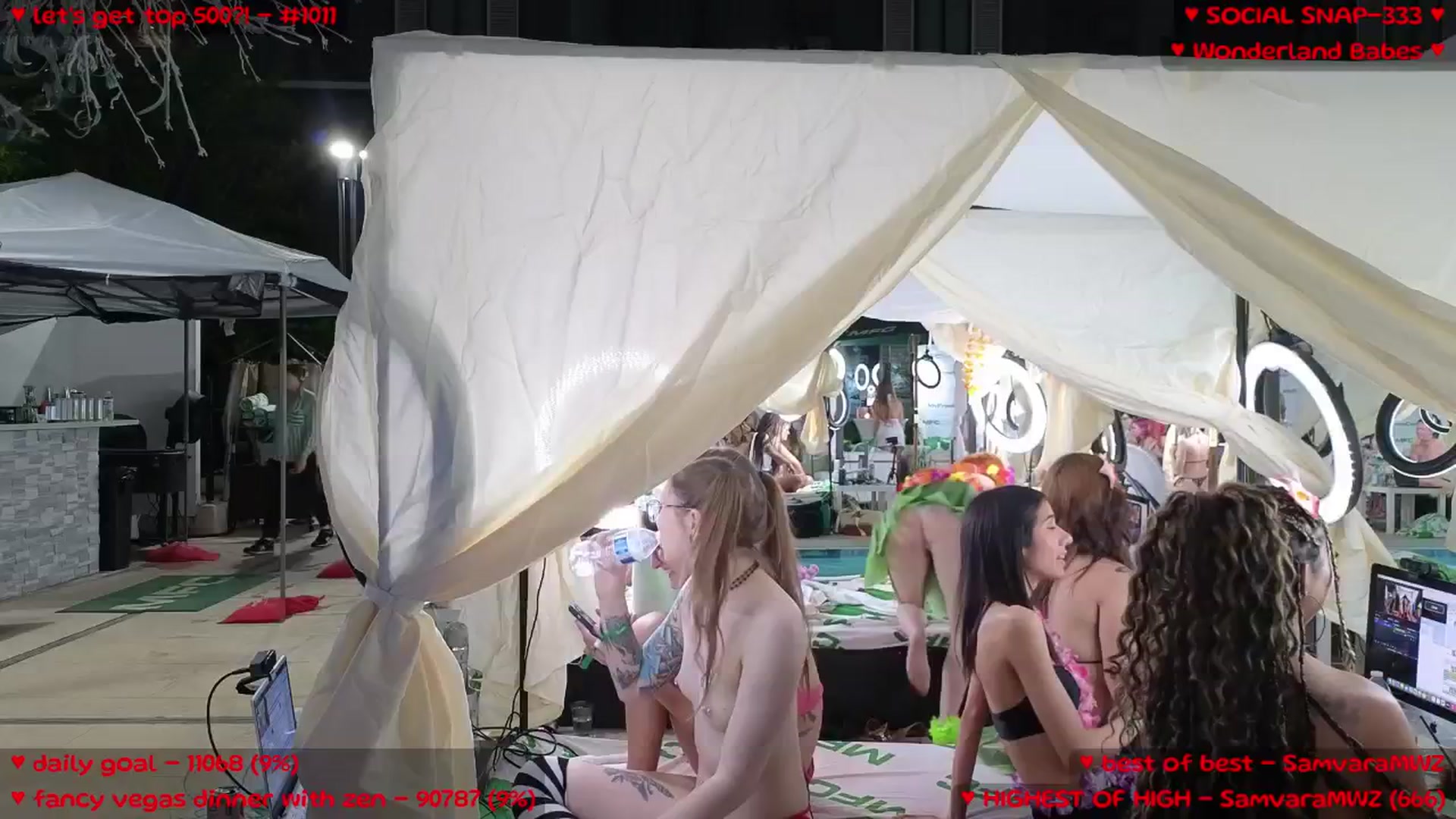 Gallery image thumbnail from MollyMeowz's myfreecams stream on, 05/21/2025, 03:31 image 15 of 20