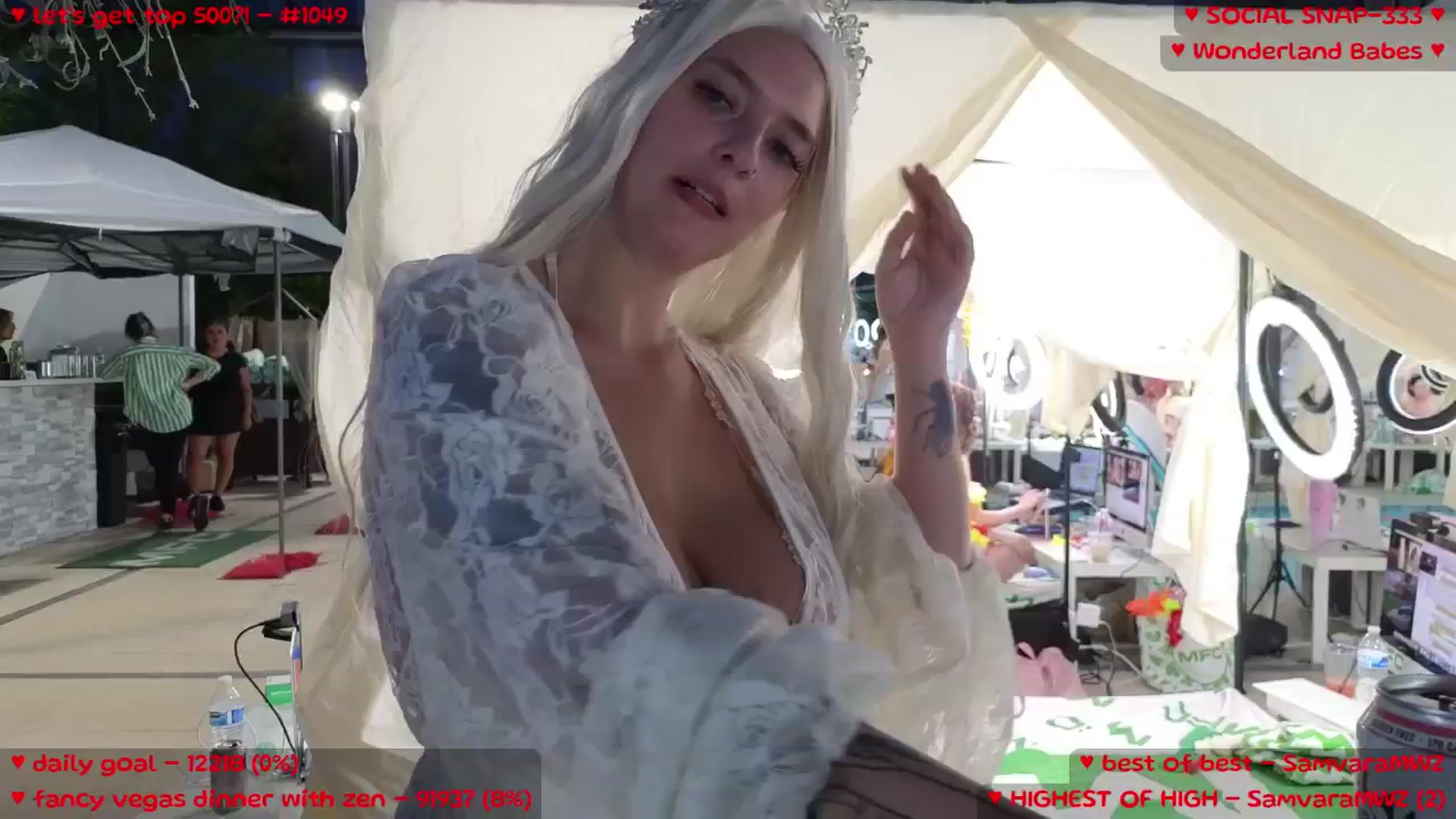 Gallery image thumbnail from MollyMeowz's myfreecams stream on, 05/21/2025, 03:31 image 1 of 20