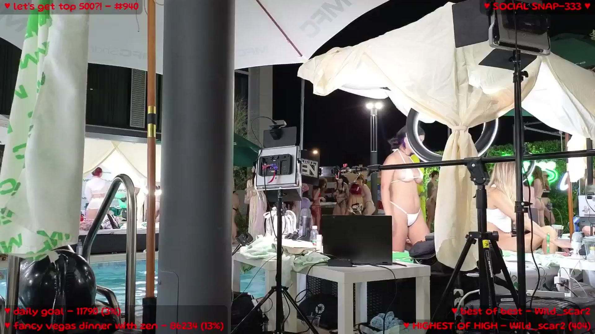 Gallery image thumbnail from MollyMeowz's myfreecams stream on, 05/22/2025, 06:09 image 5 of 20