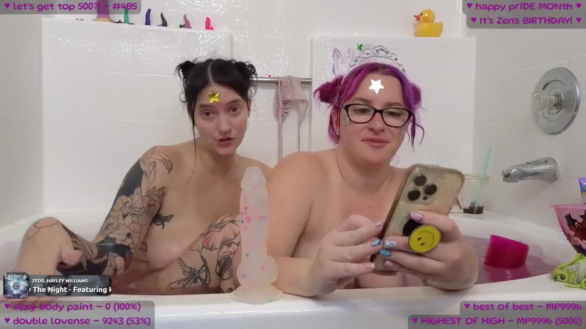 Gallery image thumbnail from MollyMeowz's myfreecams stream on, 06/07/2025, 02:14 image 19 of 20