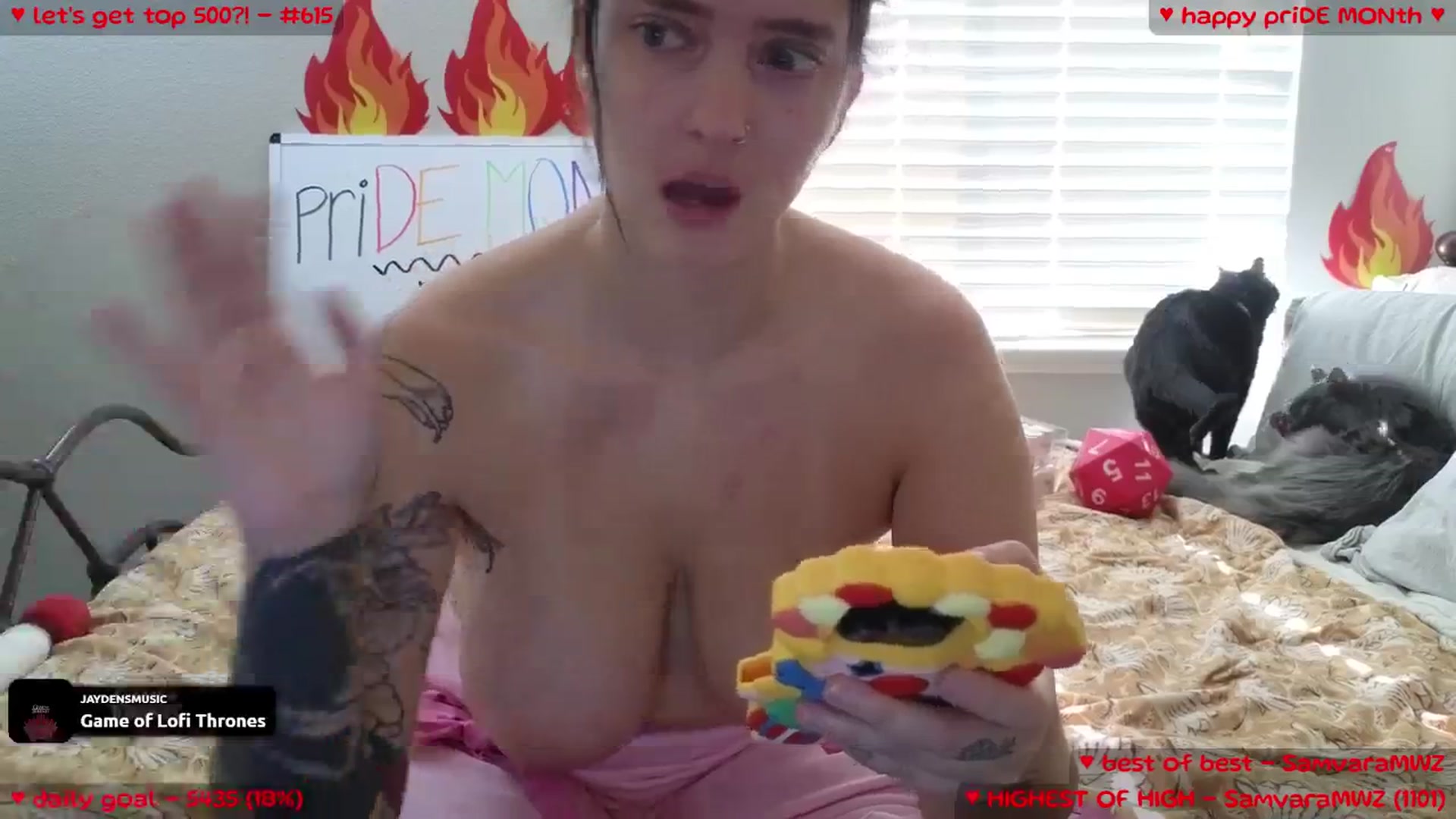 Gallery image thumbnail from MollyMeowz's myfreecams stream on, 06/09/2025, 01:11 image 3 of 20