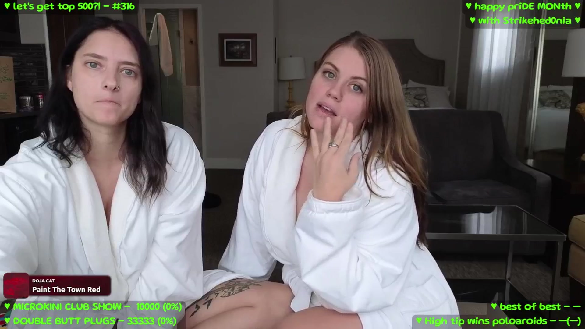 Gallery image thumbnail from MollyMeowz's myfreecams stream on, 06/22/2025, 21:36 image 8 of 20