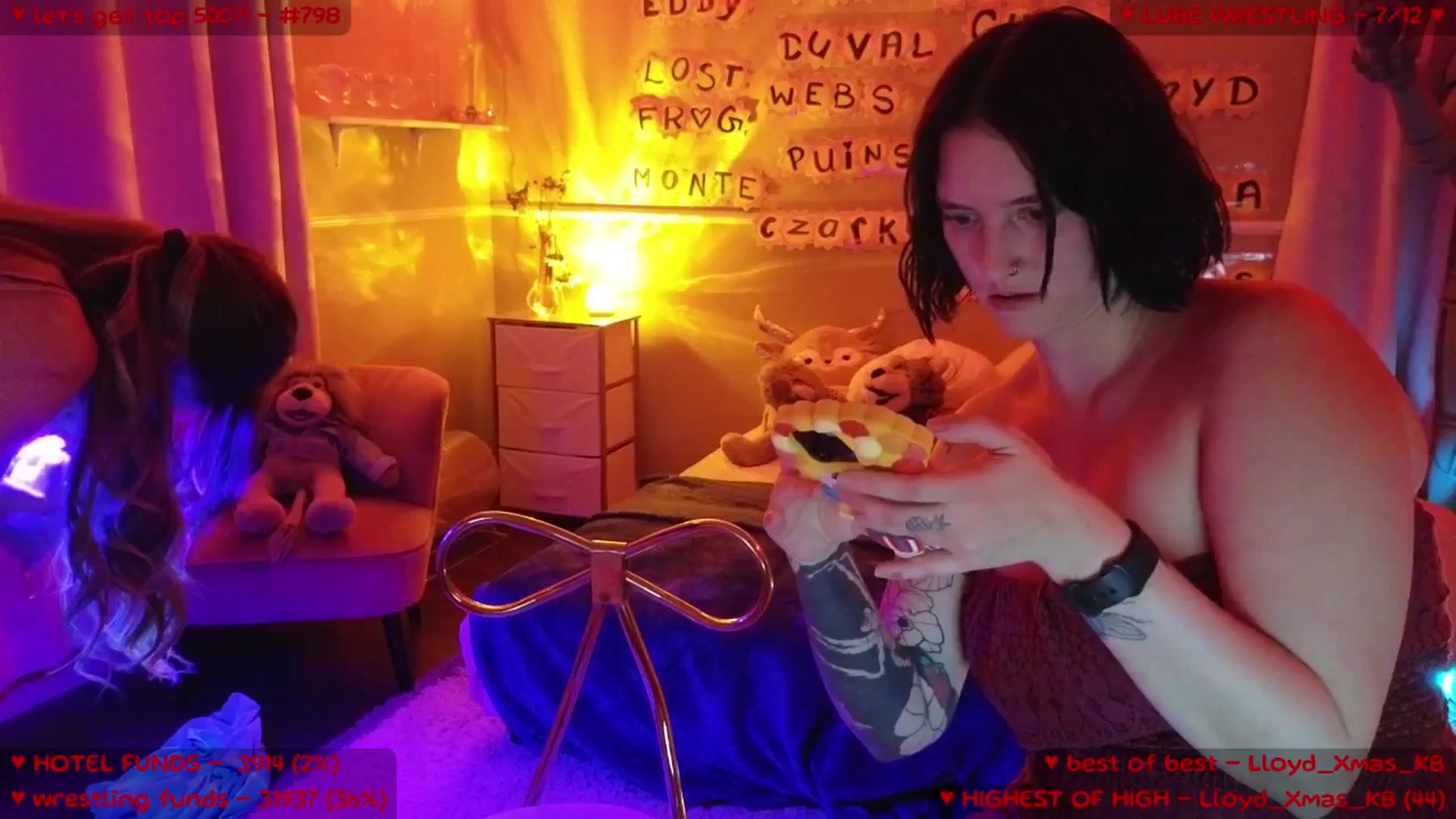 Gallery image thumbnail from MollyMeowz's myfreecams stream on, 07/11/2025, 06:00 image 3 of 20