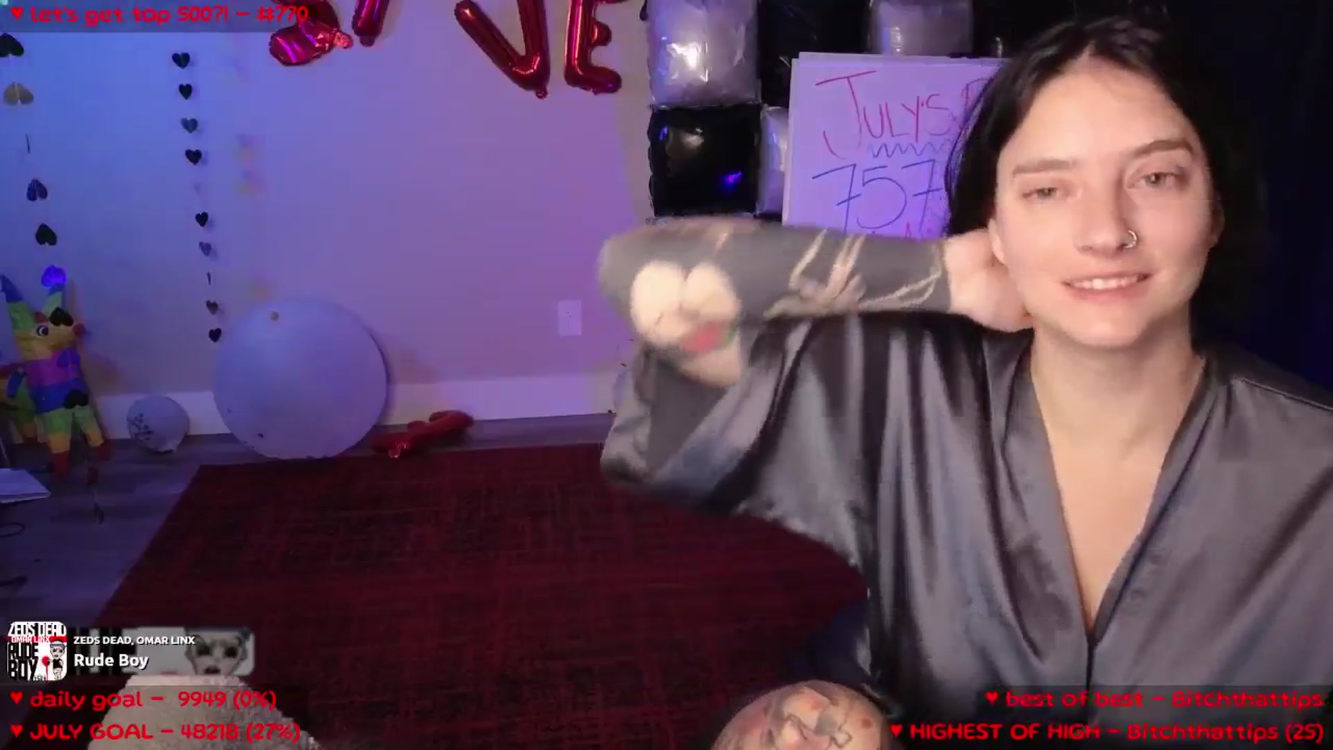 Gallery image thumbnail from MollyMeowz's myfreecams stream on, 07/30/2025, 24:37 image 6 of 20