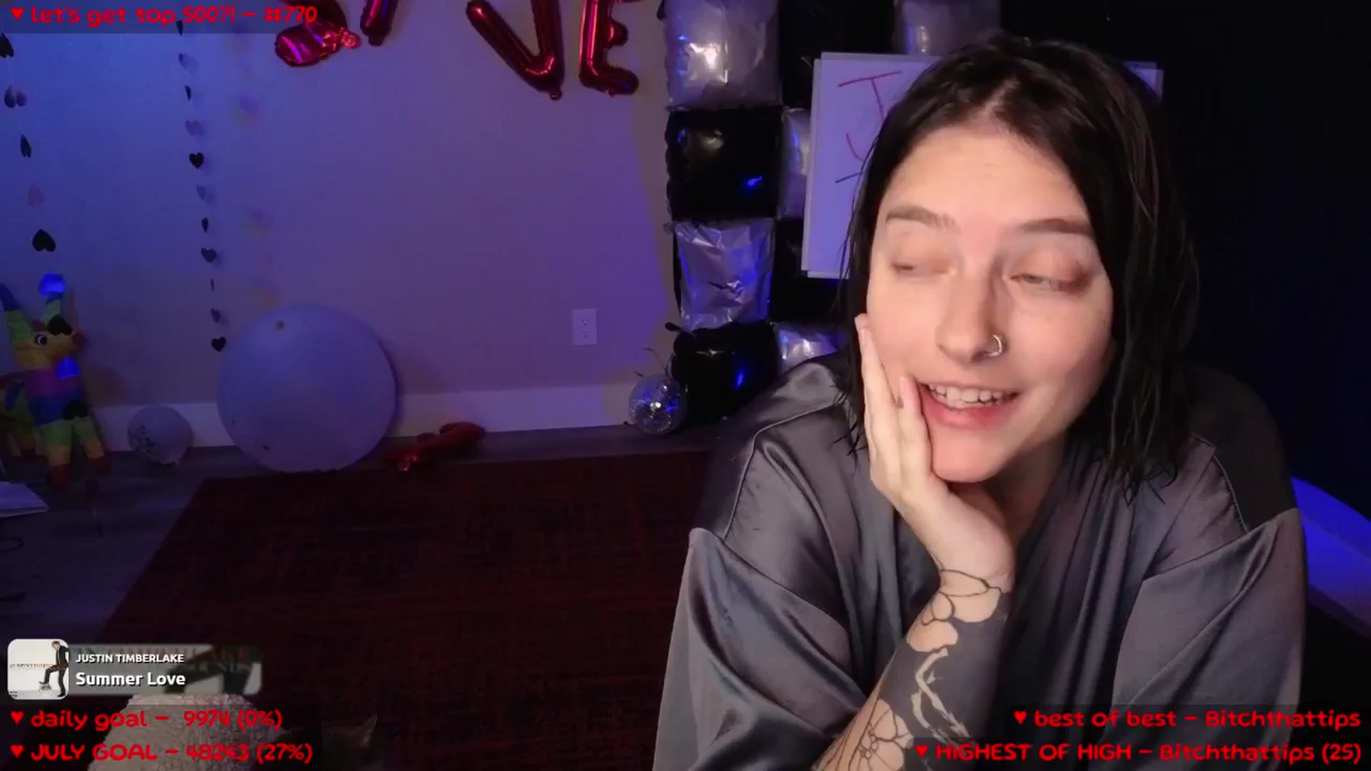 Gallery image thumbnail from MollyMeowz's myfreecams stream on, 07/30/2025, 24:37 image 4 of 20