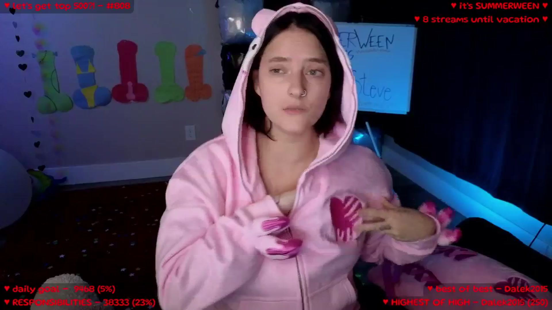 Gallery image thumbnail from MollyMeowz's myfreecams stream on, 08/07/2025, 01:31 image 9 of 20