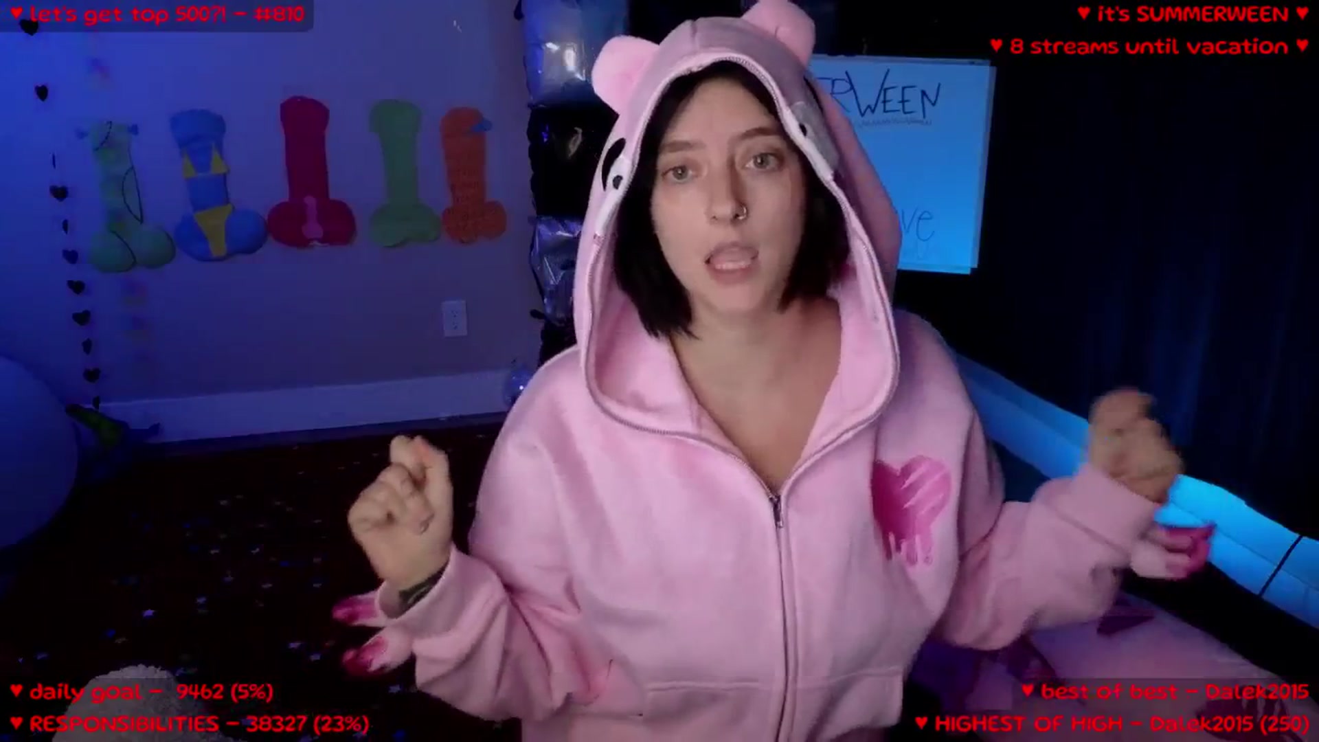 Gallery image thumbnail from MollyMeowz's myfreecams stream on, 08/07/2025, 01:31 image 13 of 20