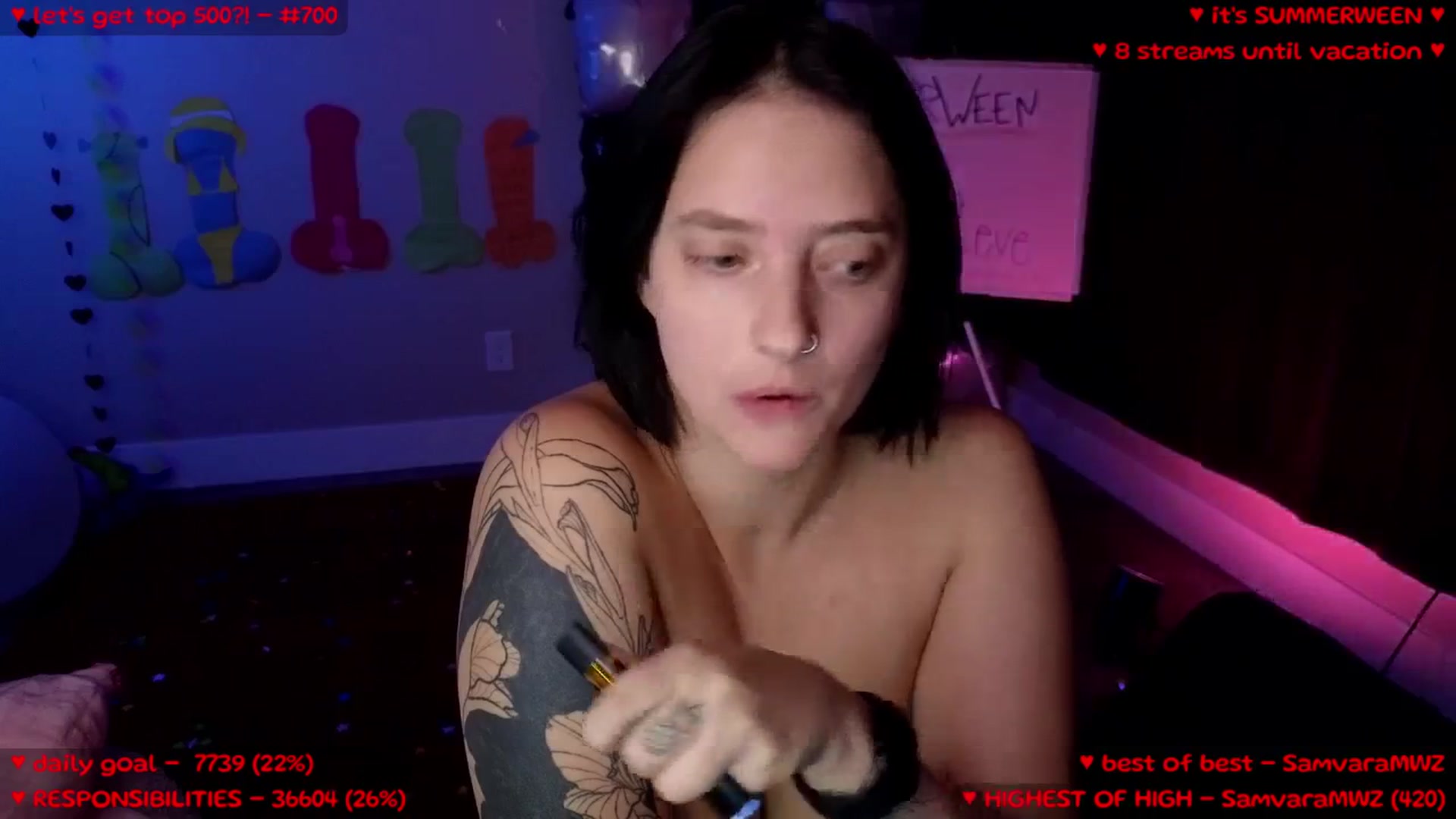 Gallery image thumbnail from MollyMeowz's myfreecams stream on, 08/07/2025, 03:00 image 16 of 20