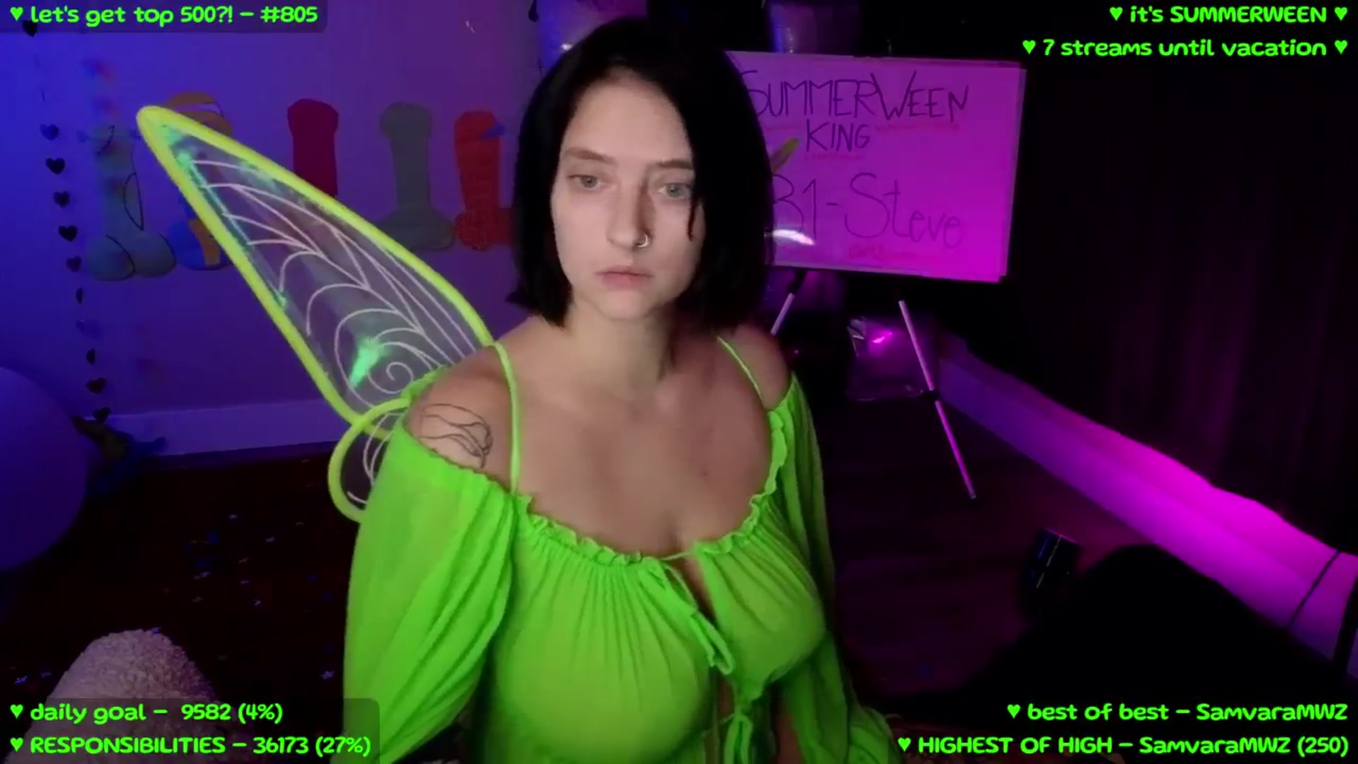 Gallery image thumbnail from MollyMeowz's myfreecams stream on, 08/08/2025, 24:28 image 19 of 20