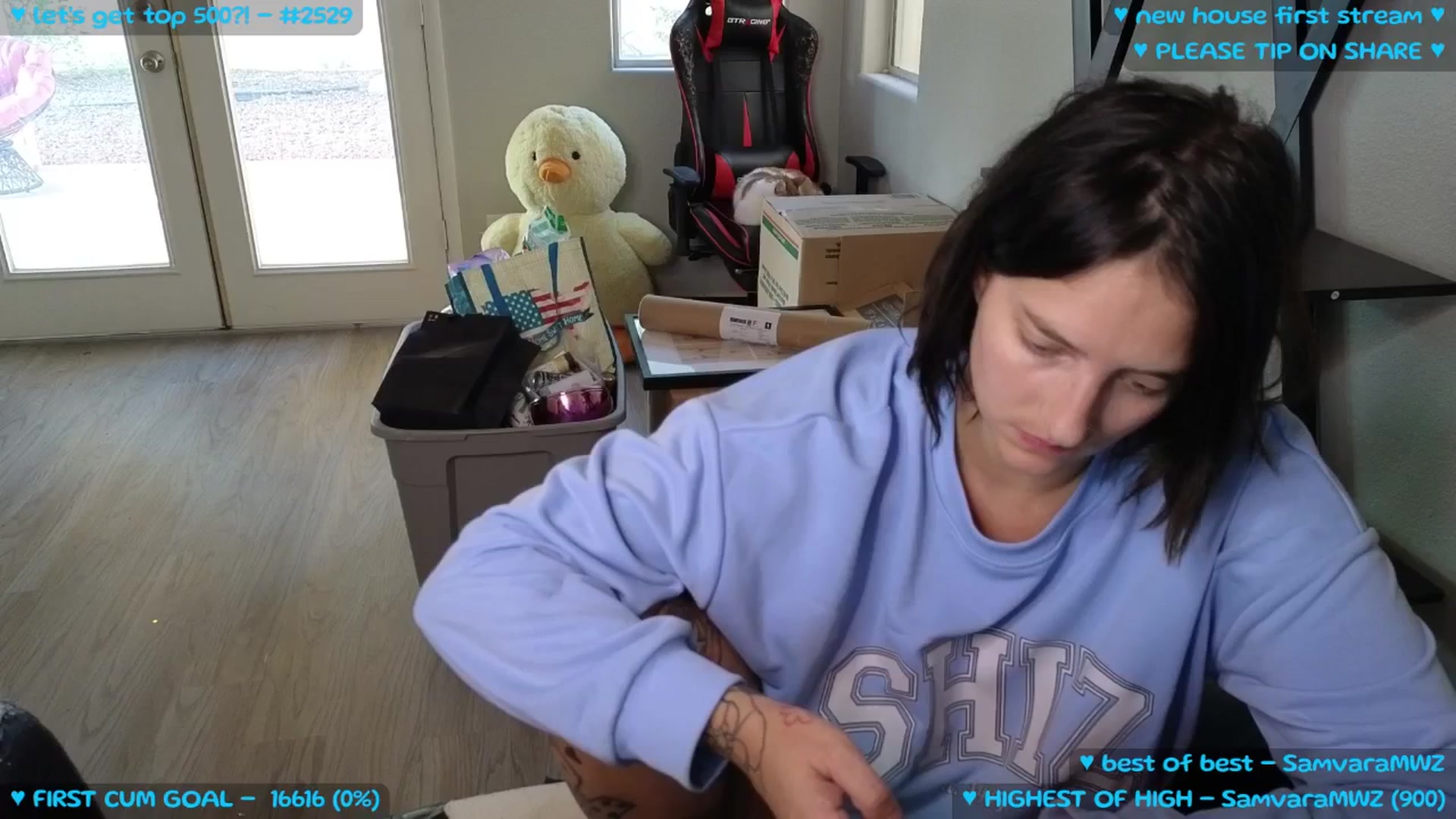 Gallery image thumbnail from MollyMeowz's myfreecams stream on, 09/06/2025, 02:03 image 8 of 20
