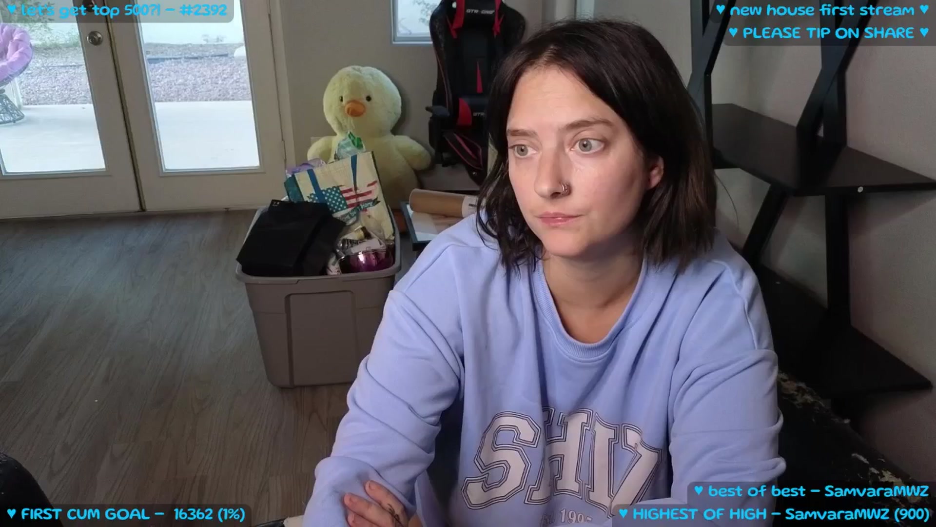 Gallery image thumbnail from MollyMeowz's myfreecams stream on, 09/06/2025, 02:03 image 16 of 20