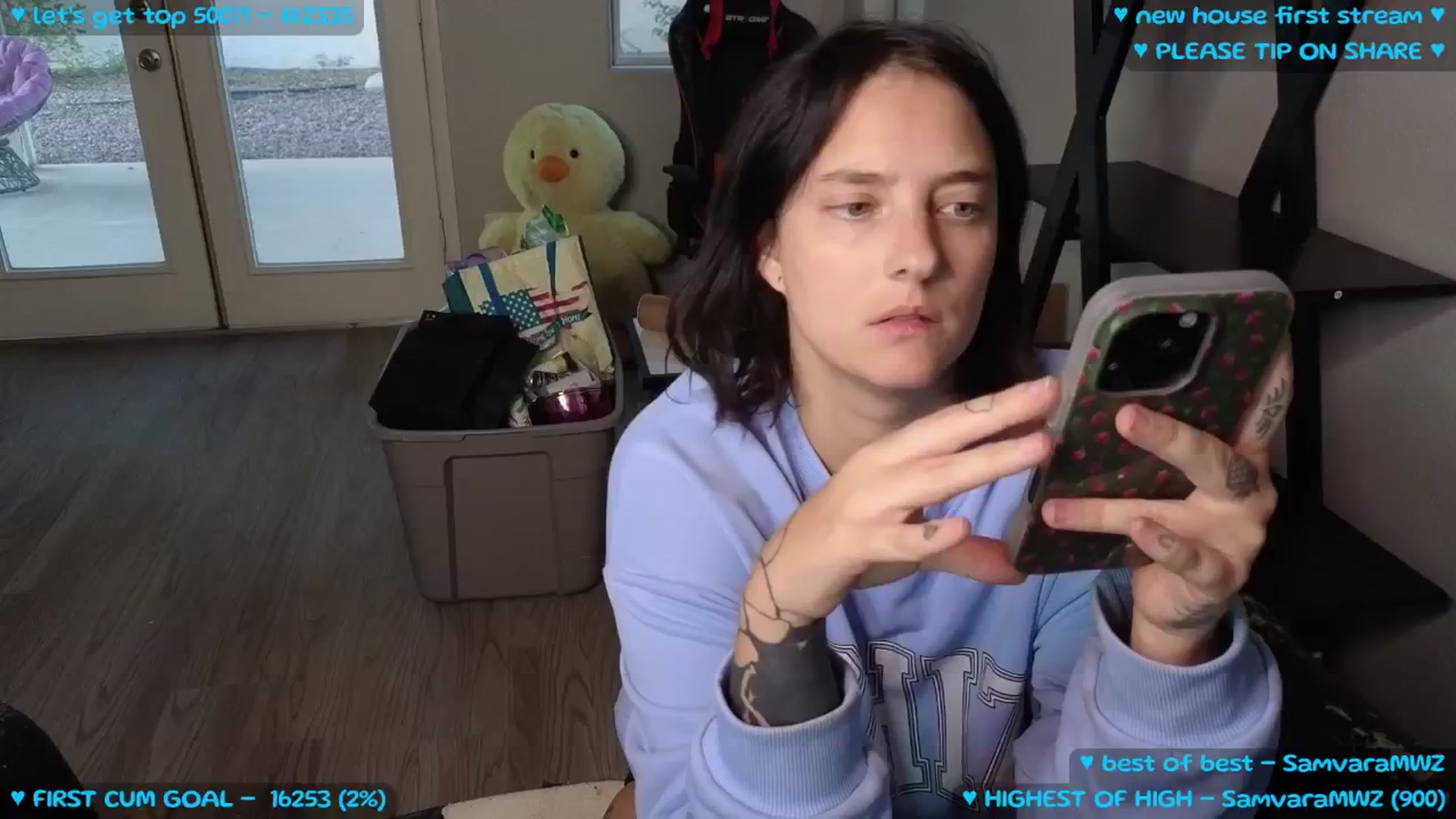 Gallery image thumbnail from MollyMeowz's myfreecams stream on, 09/06/2025, 02:03 image 19 of 20