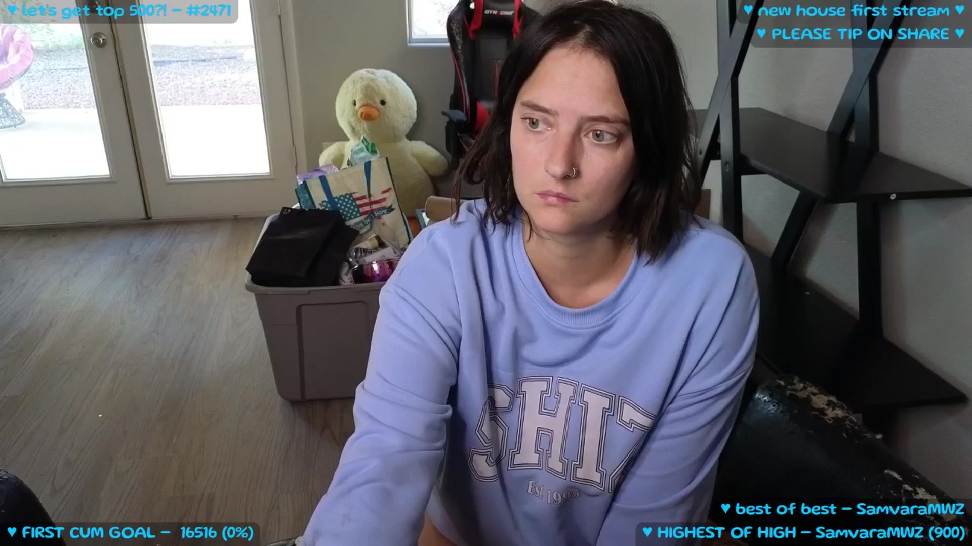 Gallery image thumbnail from MollyMeowz's myfreecams stream on, 09/06/2025, 02:03 image 9 of 20