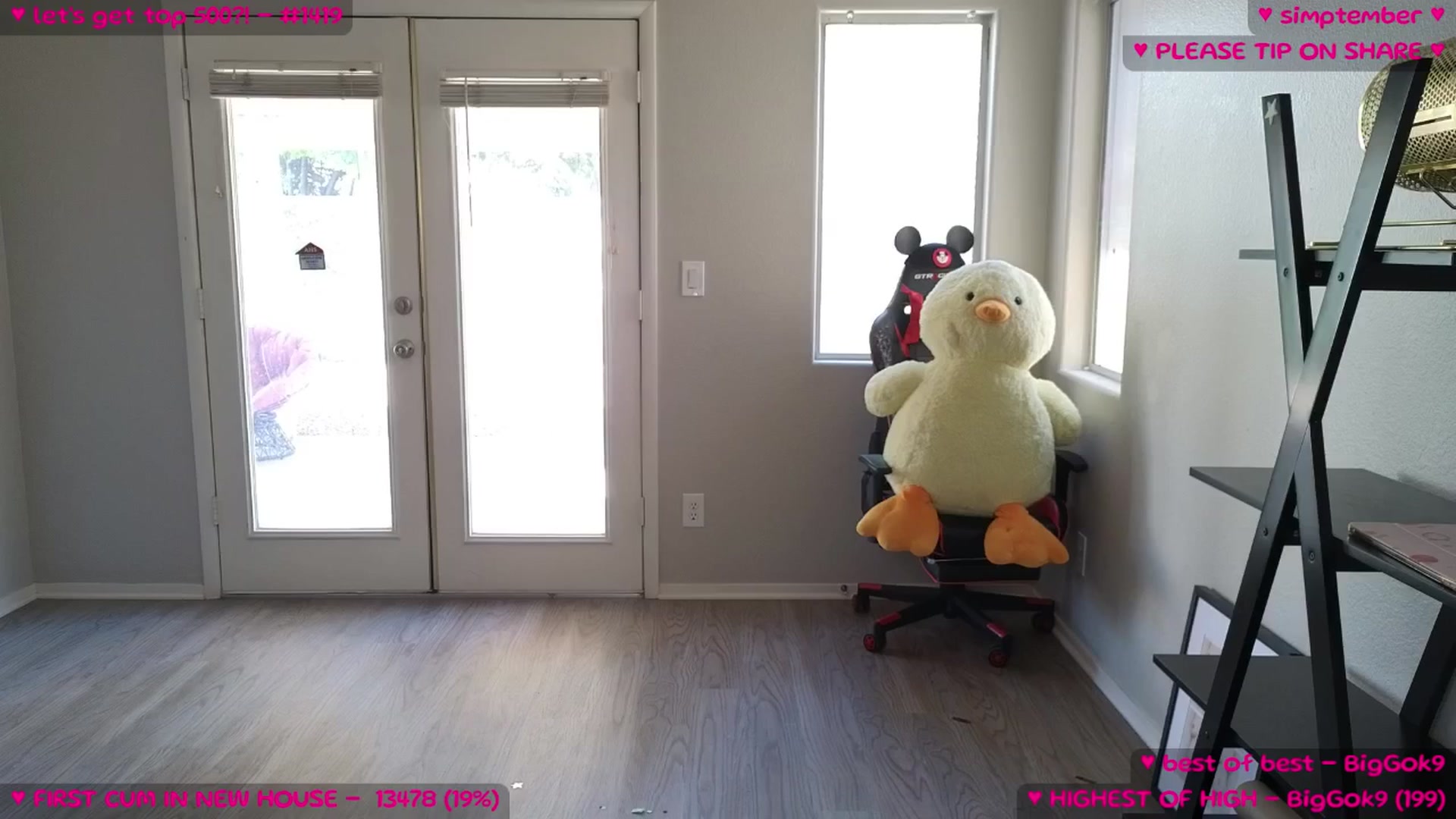 Gallery image thumbnail from MollyMeowz's myfreecams stream on, 09/06/2025, 18:17 image 20 of 20
