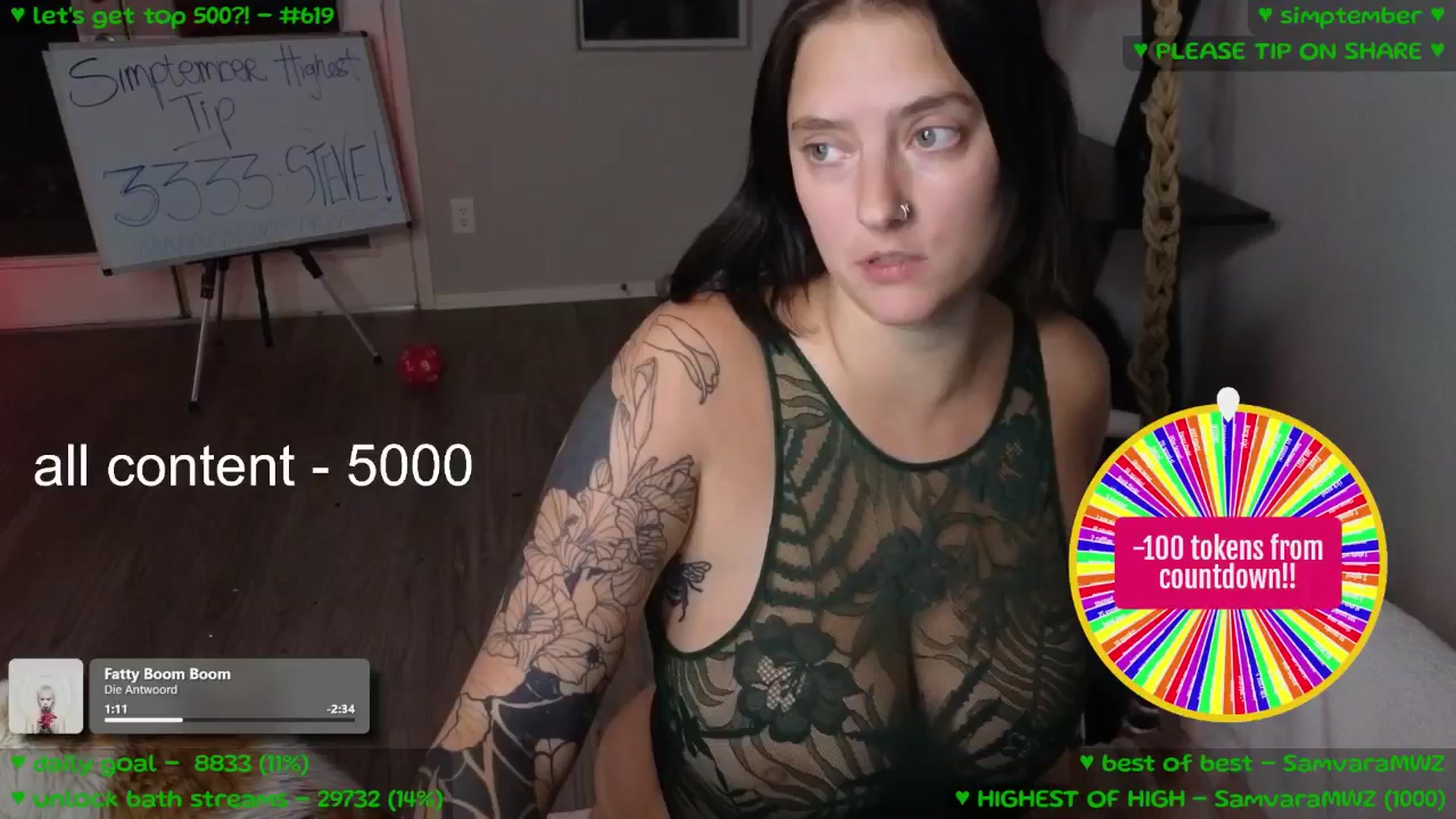 Gallery image thumbnail from MollyMeowz's myfreecams stream on, 09/15/2025, 04:31 image 13 of 20