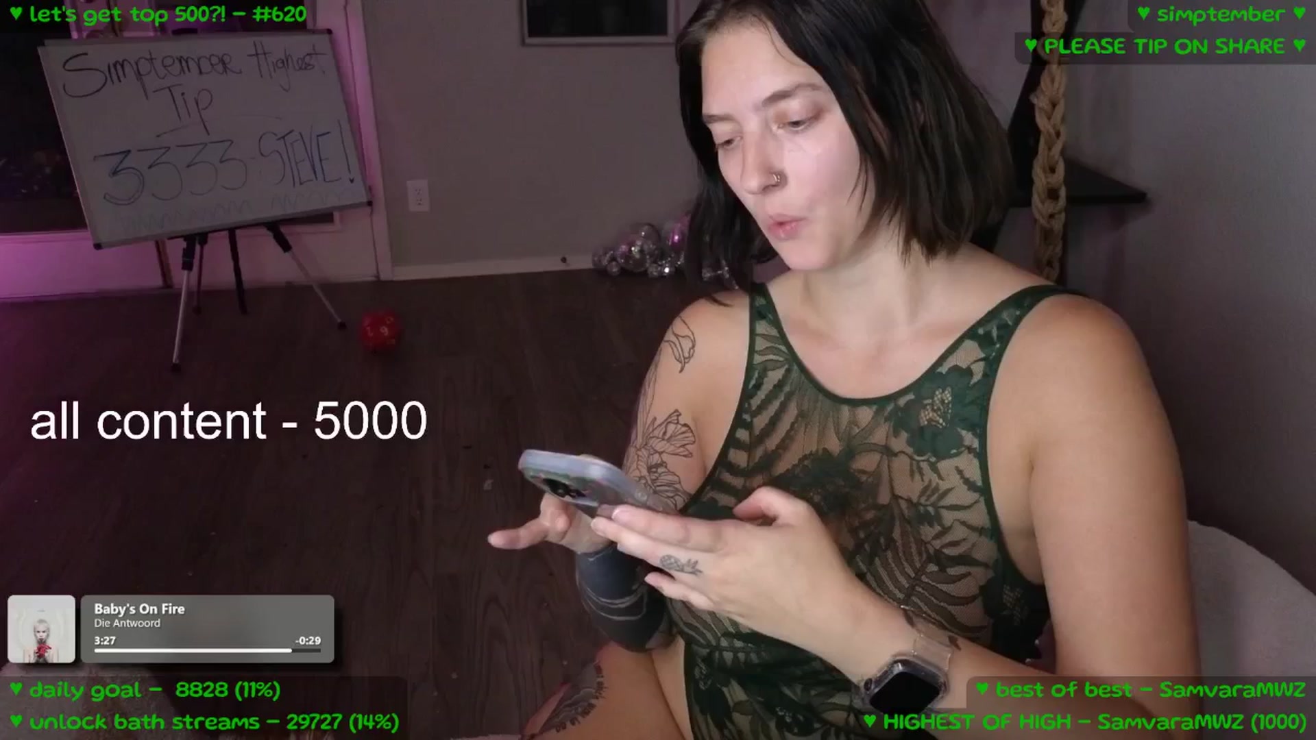 Gallery image thumbnail from MollyMeowz's myfreecams stream on, 09/15/2025, 04:31 image 15 of 20