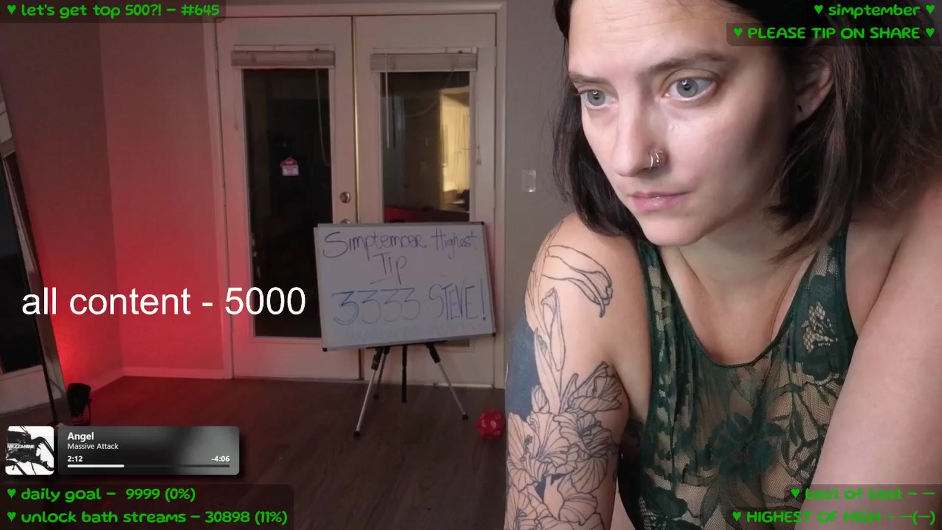 Gallery image thumbnail from MollyMeowz's myfreecams stream on, 09/15/2025, 04:31 image 2 of 20