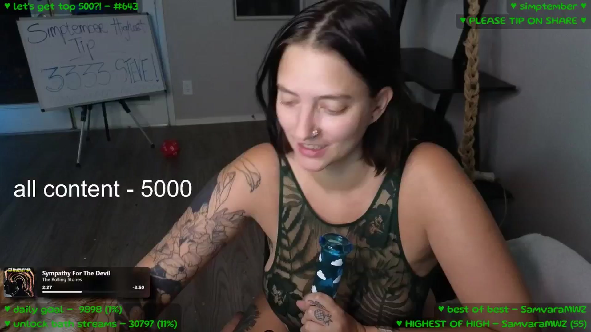 Gallery image thumbnail from MollyMeowz's myfreecams stream on, 09/15/2025, 04:31 image 9 of 20