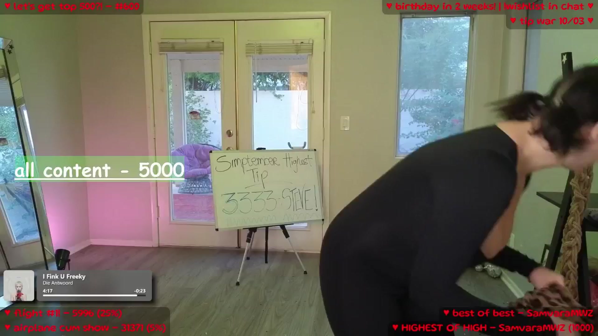 Gallery image thumbnail from MollyMeowz's myfreecams stream on, 09/27/2025, 04:15 image 7 of 20