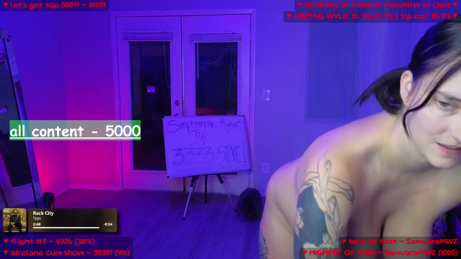 Gallery image thumbnail from MollyMeowz's myfreecams stream on, 09/27/2025, 04:57 image 9 of 20