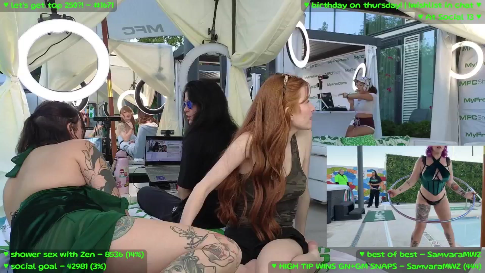 Gallery image thumbnail from MollyMeowz's myfreecams stream on, 10/07/2025, 03:14 image 7 of 20