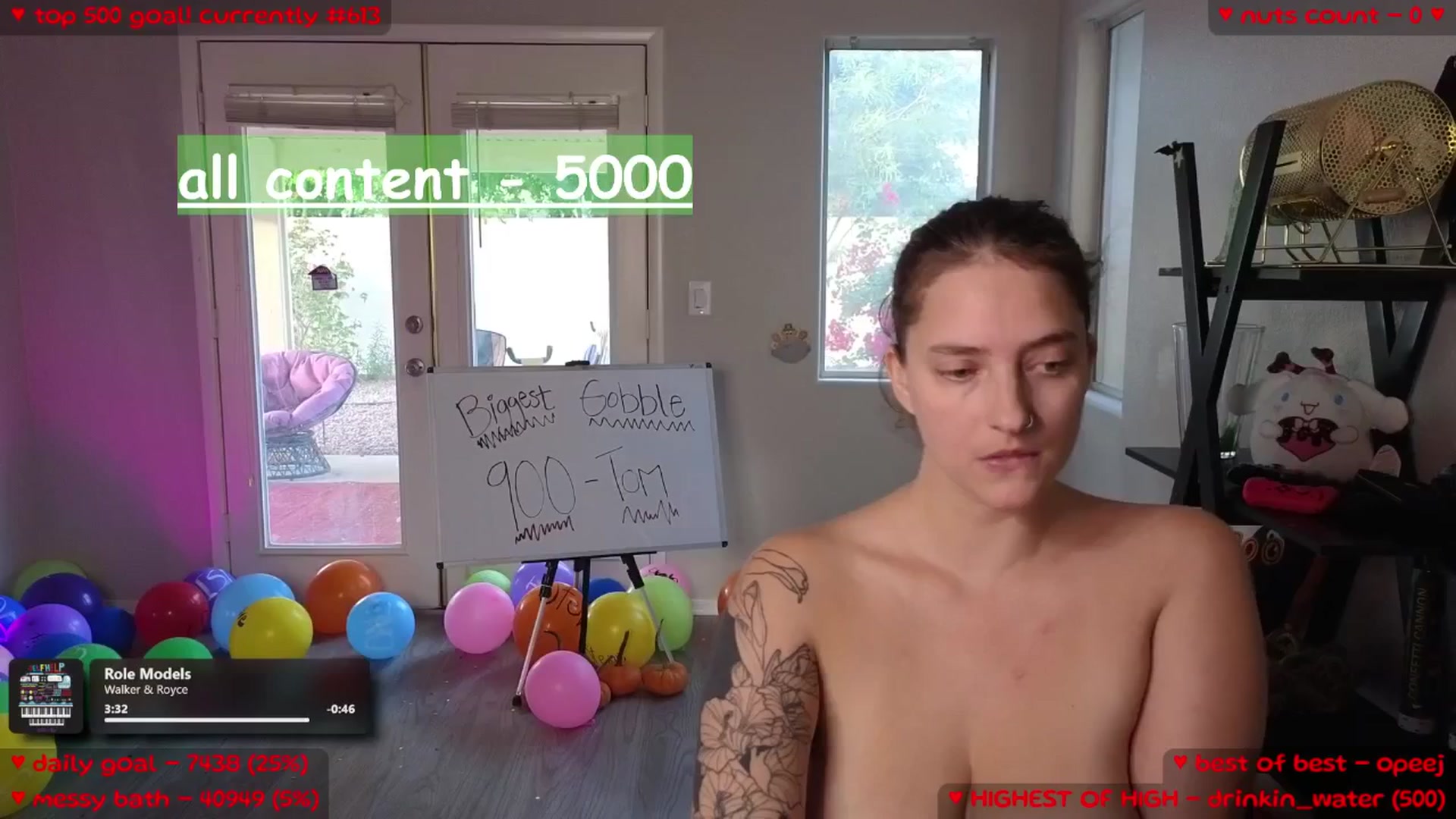 Gallery image thumbnail from MollyMeowz's myfreecams stream on, 11/03/2025, 24:39 image 16 of 20