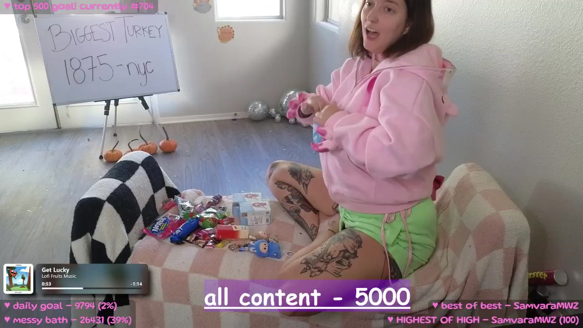 Gallery image thumbnail from MollyMeowz's myfreecams stream on, 11/10/2025, 23:53 image 1 of 20