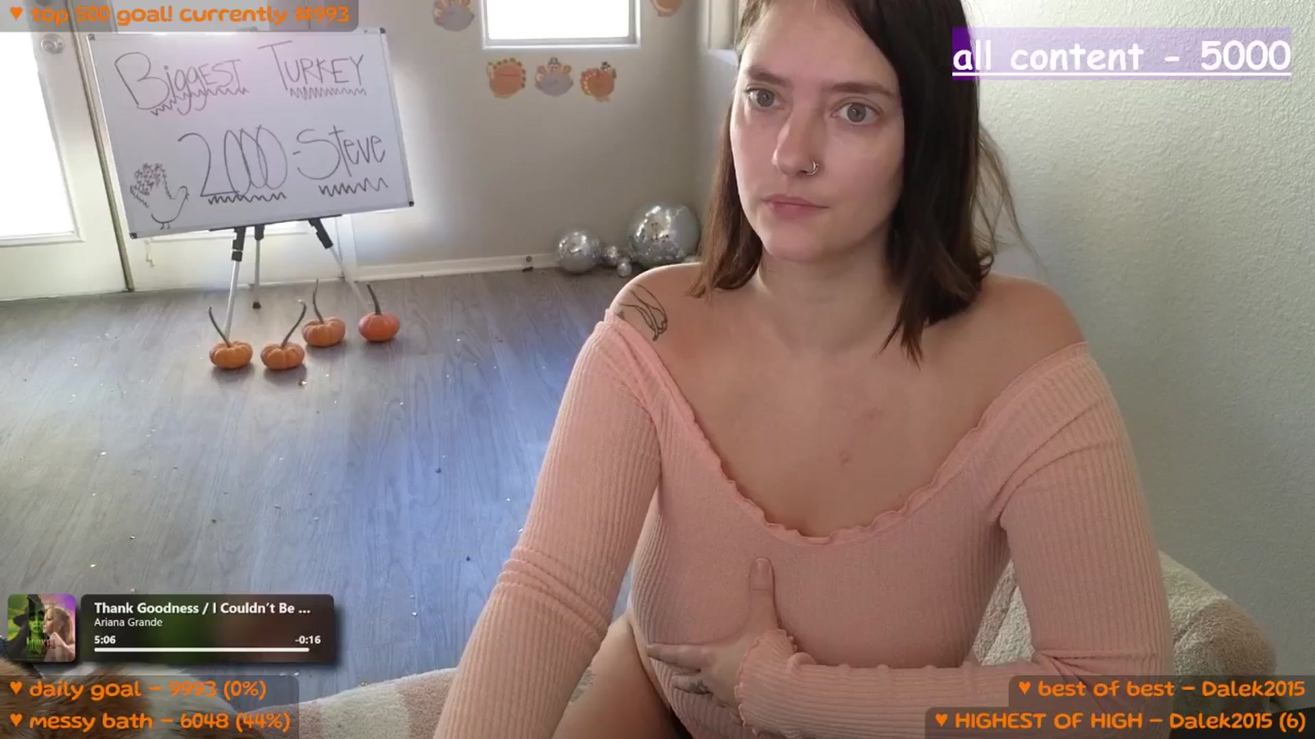 Gallery image thumbnail from MollyMeowz's myfreecams stream on, 11/23/2025, 19:22 image 11 of 20