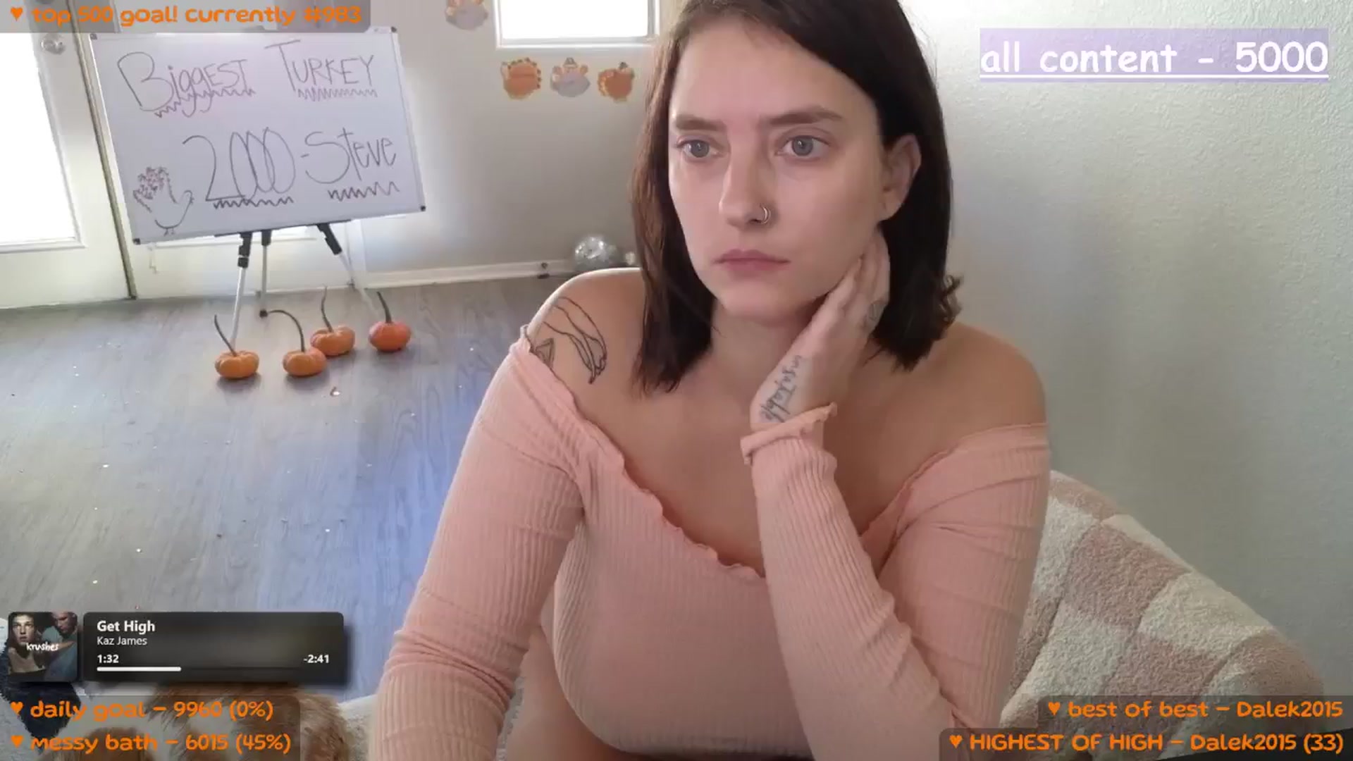 Gallery image thumbnail from MollyMeowz's myfreecams stream on, 11/23/2025, 22:08 image 5 of 20