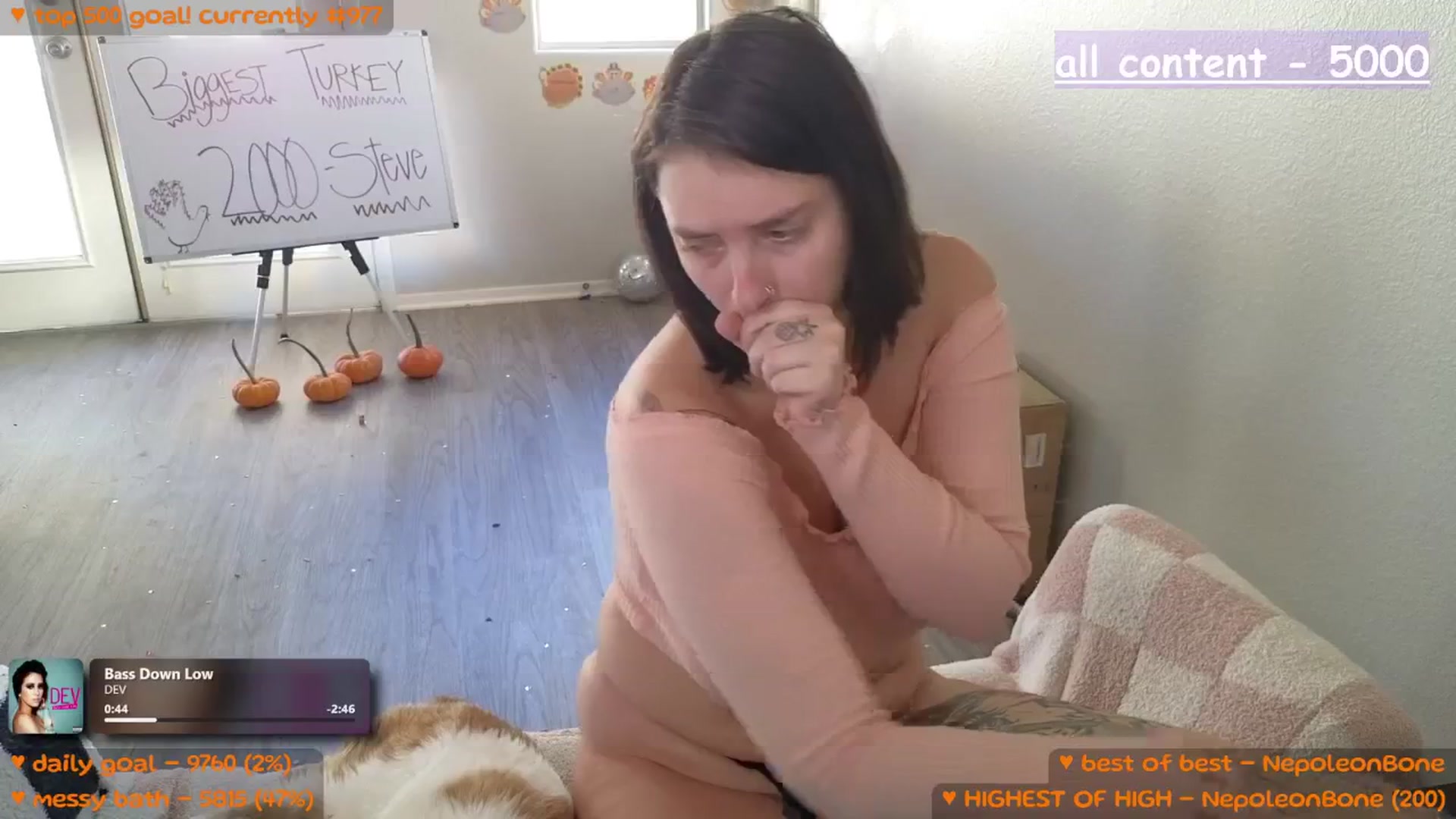 Gallery image thumbnail from MollyMeowz's myfreecams stream on, 11/23/2025, 22:08 image 9 of 20