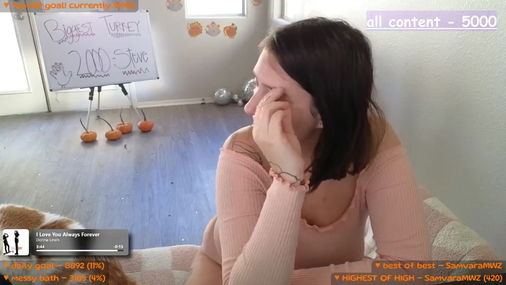 Gallery image thumbnail from MollyMeowz's myfreecams stream on, 11/23/2025, 22:08 image 15 of 20