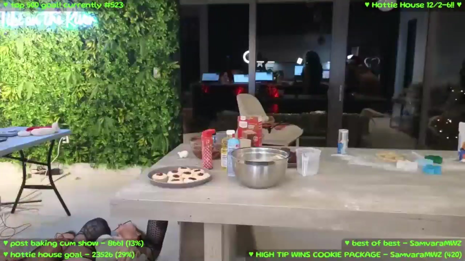 Gallery image thumbnail from MollyMeowz's myfreecams stream on, 12/05/2025, 03:23 image 8 of 20