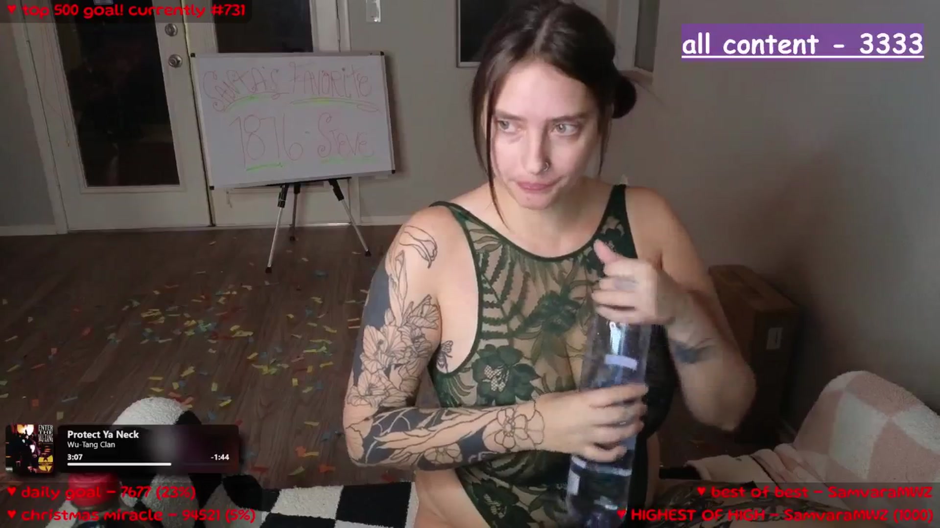 Gallery image thumbnail from MollyMeowz's myfreecams stream on, 12/17/2025, 04:20 image 16 of 20