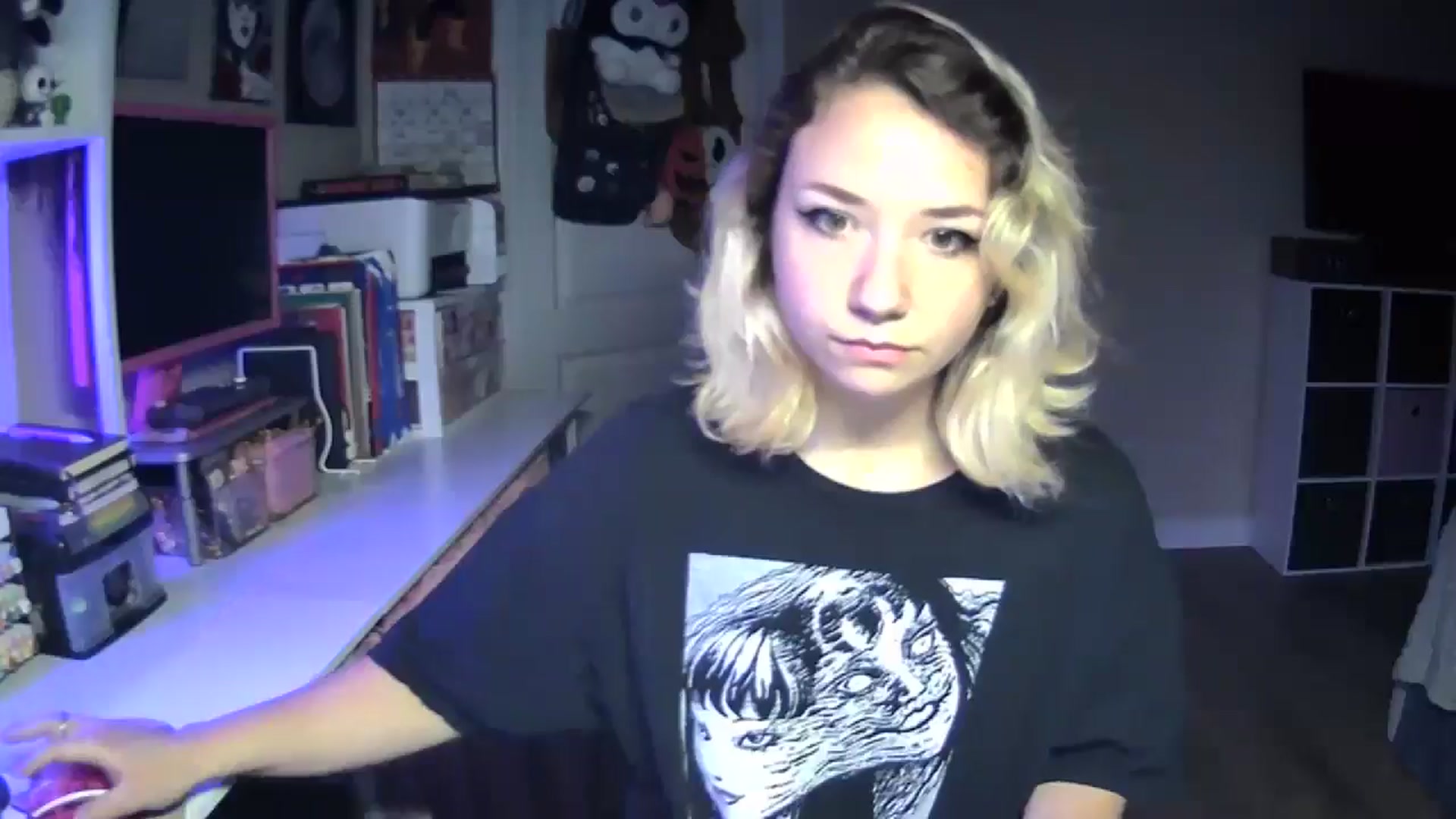 Gallery image thumbnail from MollyOctober's myfreecams stream on, 07/17/2024, 01:50 image 1 of 20