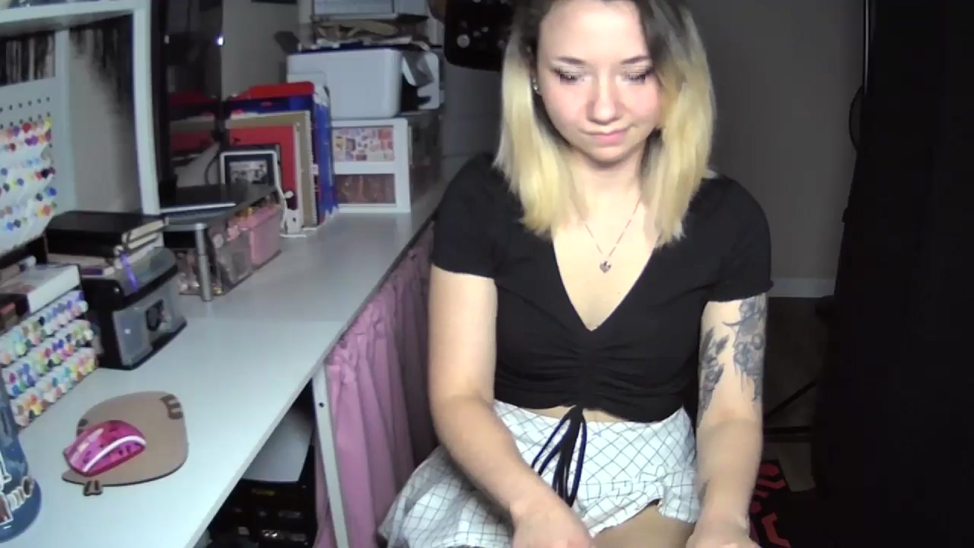 Gallery image thumbnail from MollyOctober's myfreecams stream on, 09/29/2024, 24:40 image 4 of 20