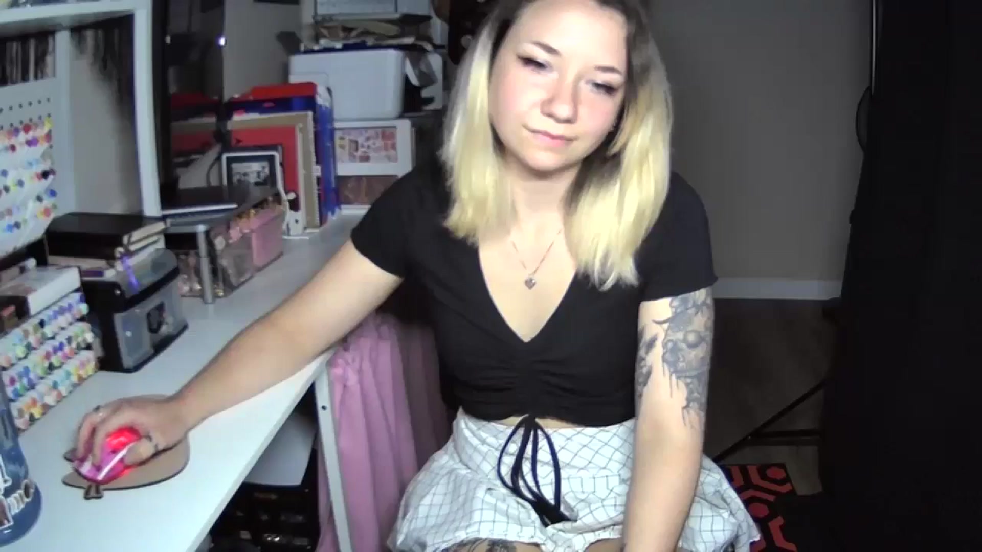 Gallery image thumbnail from MollyOctober's myfreecams stream on, 09/29/2024, 24:40 image 6 of 20