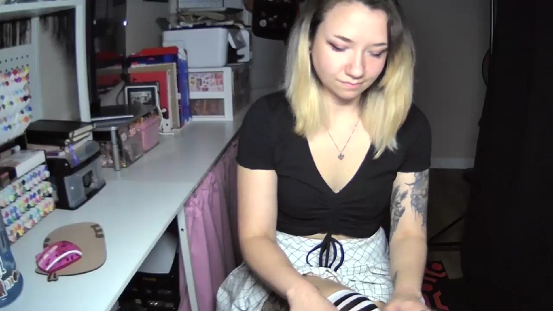 Gallery image thumbnail from MollyOctober's myfreecams stream on, 09/29/2024, 24:40 image 8 of 20