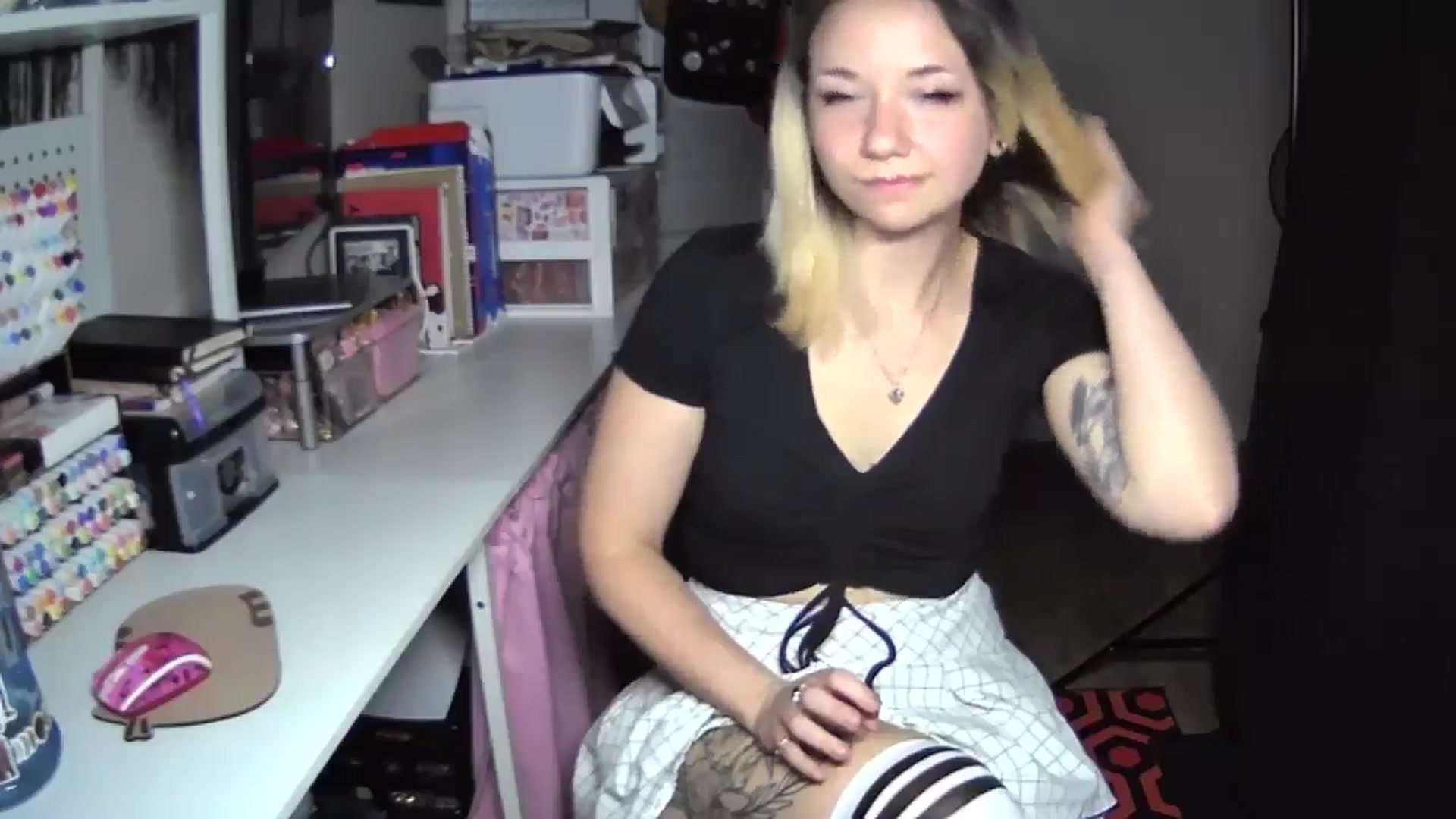 Gallery image thumbnail from MollyOctober's myfreecams stream on, 09/29/2024, 24:40 image 12 of 20