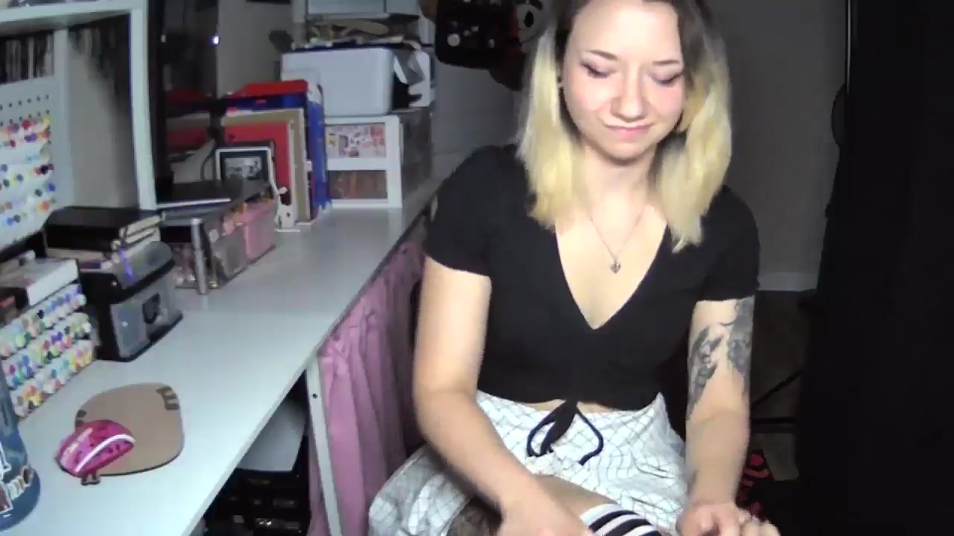 Gallery image thumbnail from MollyOctober's myfreecams stream on, 09/29/2024, 24:40 image 13 of 20