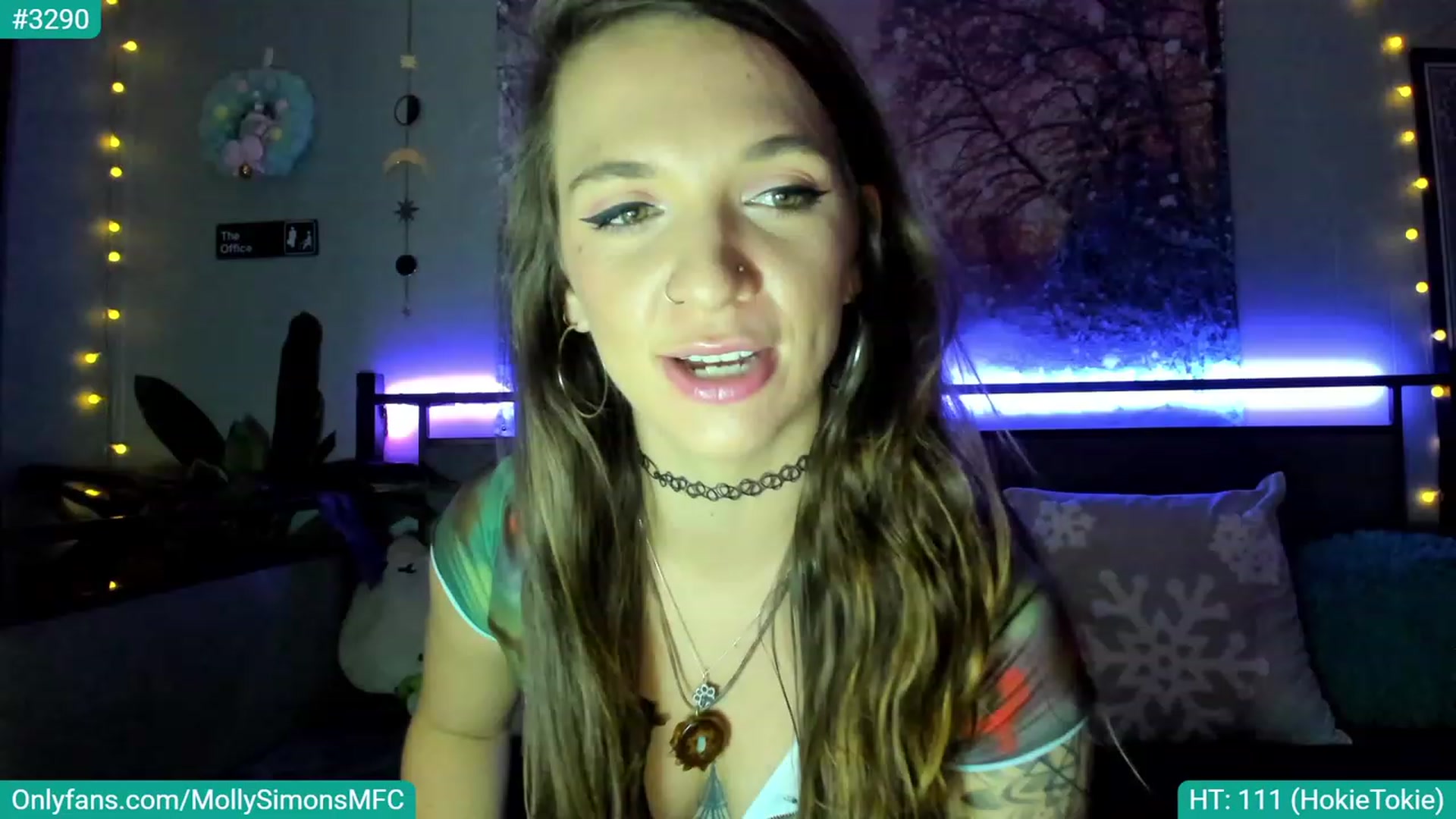 Gallery image thumbnail from MollySimons's myfreecams stream on, 12/03/2022, 04:58 image 11 of 20