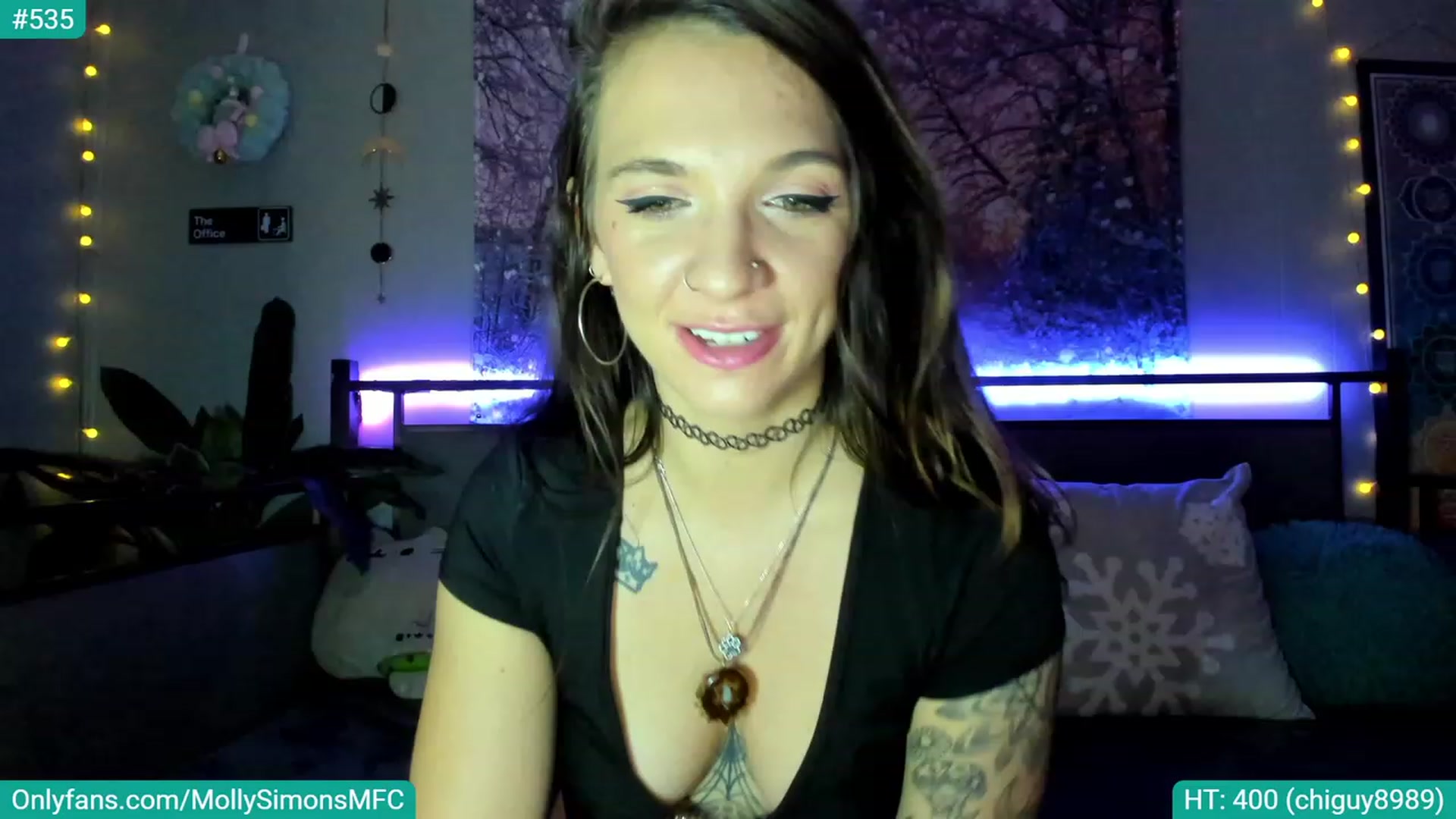 Gallery image thumbnail from MollySimons's myfreecams stream on, 12/04/2022, 05:27 image 11 of 20