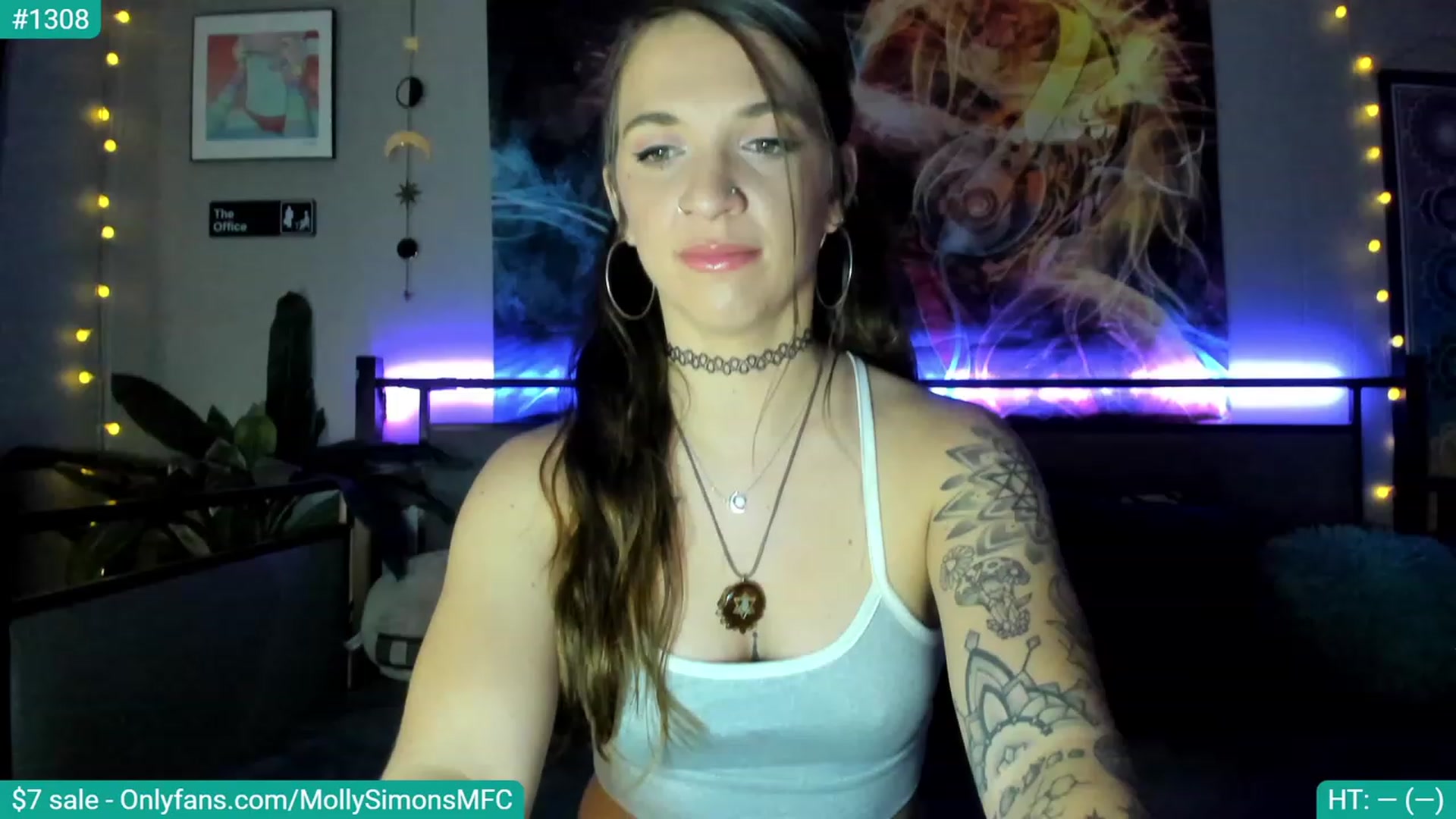 Gallery image thumbnail from MollySimons's myfreecams stream on, 12/28/2022, 03:06 image 13 of 20