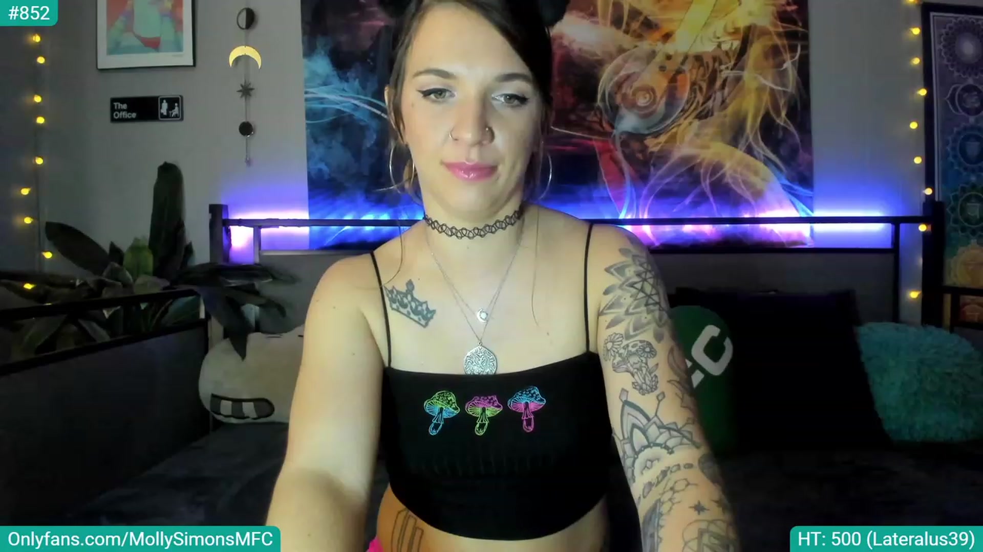 Gallery image thumbnail from MollySimons's myfreecams stream on, 02/21/2023, 04:43 image 14 of 20